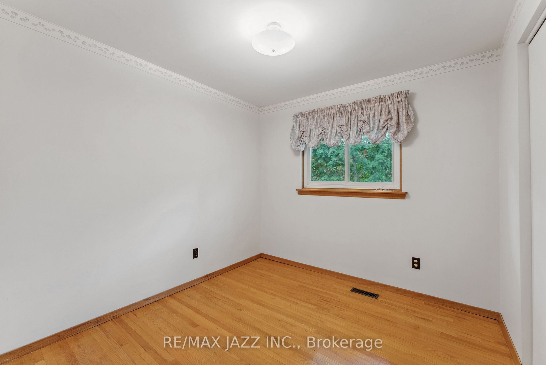 504 Oakwood Ave