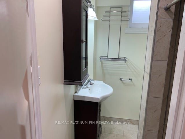 23 Heatherwood Rd