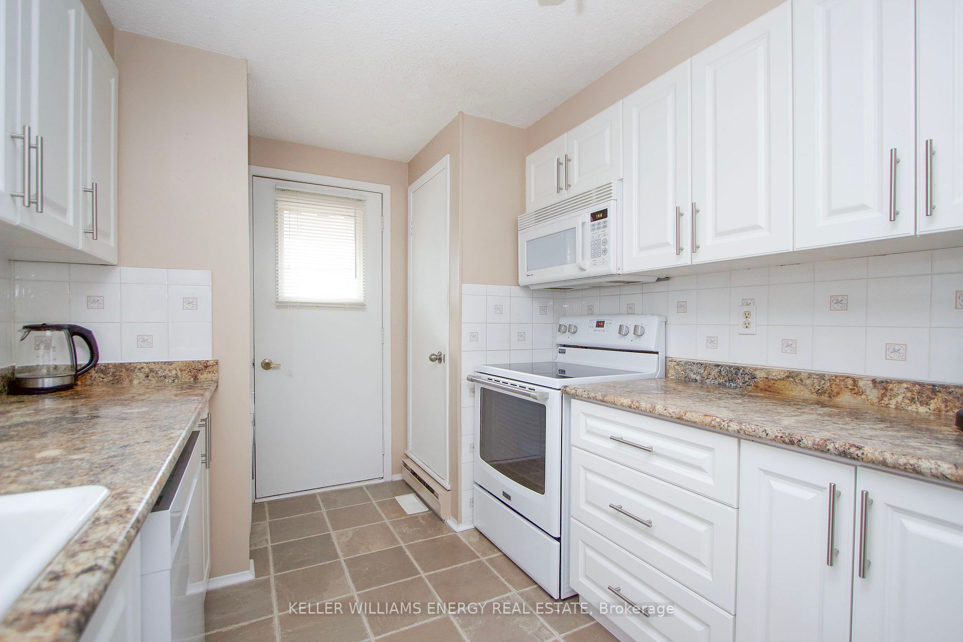 9 Cabot Crt