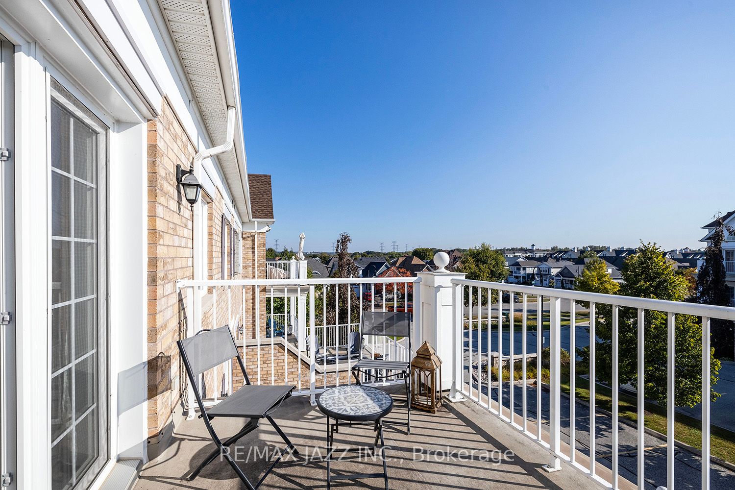 385 Lakebreeze Dr, #304