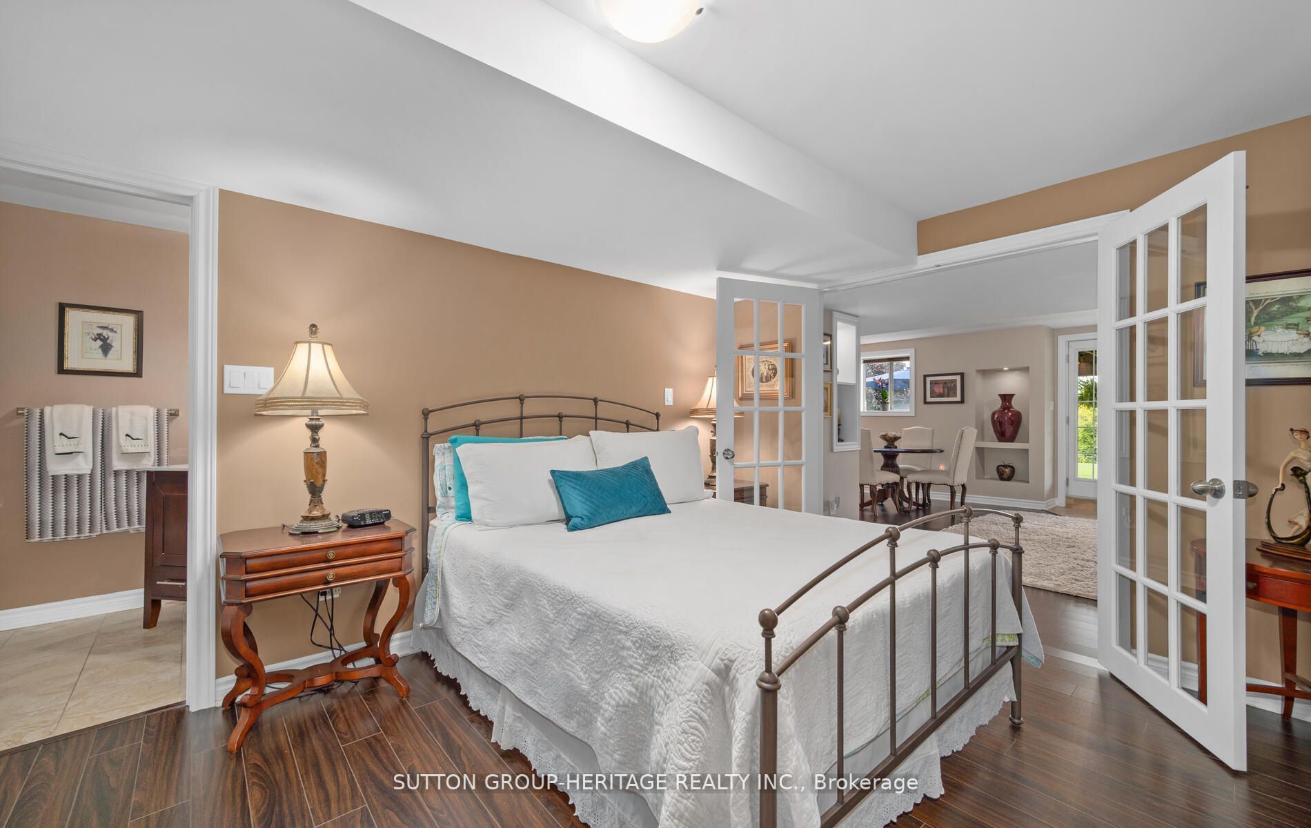 794 Audley Rd S