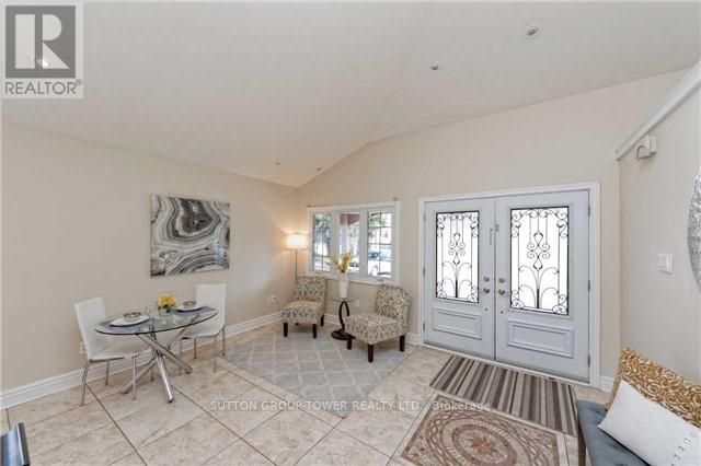 422 Sheppard Avenue, #Upper