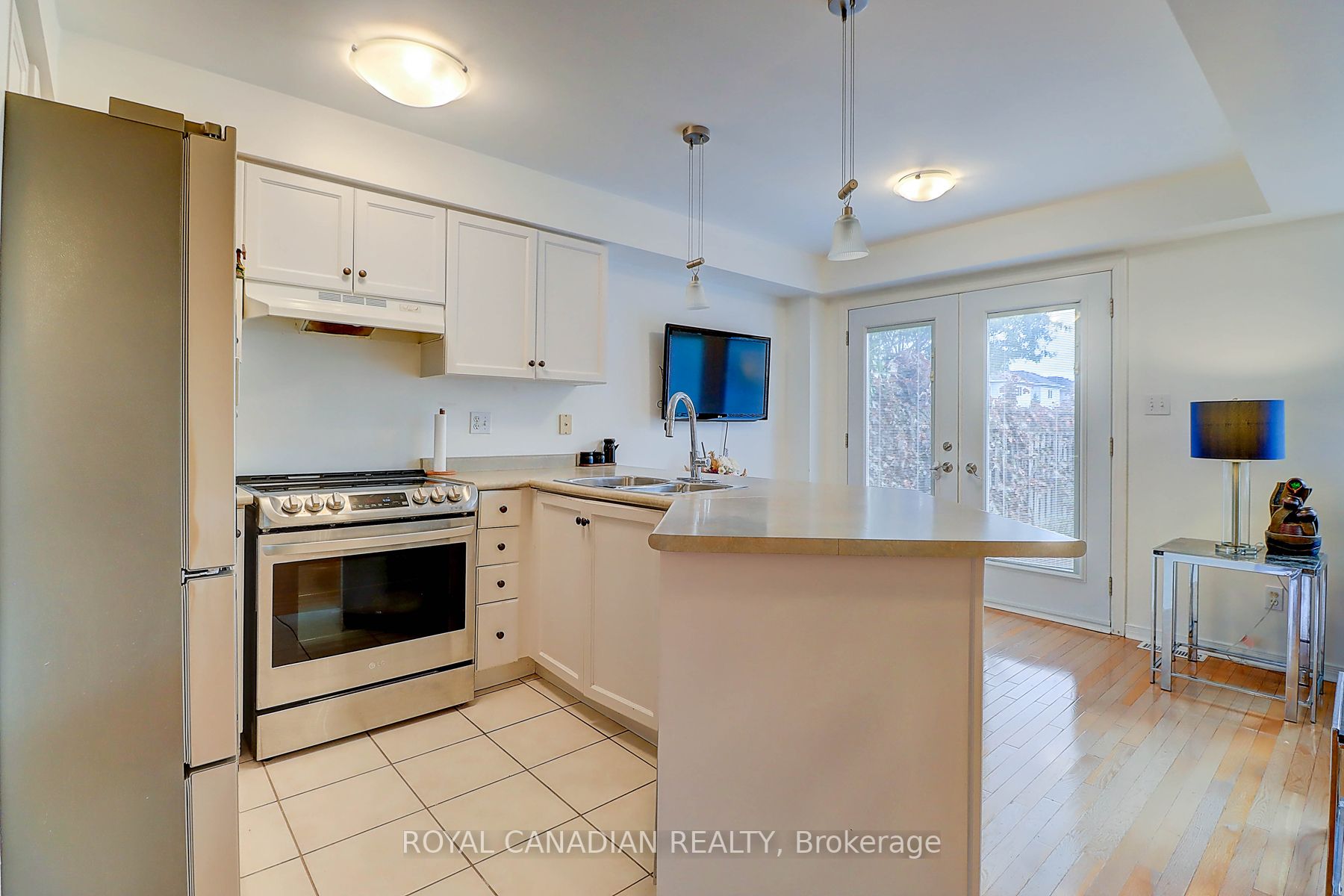 57 Richfield Sq