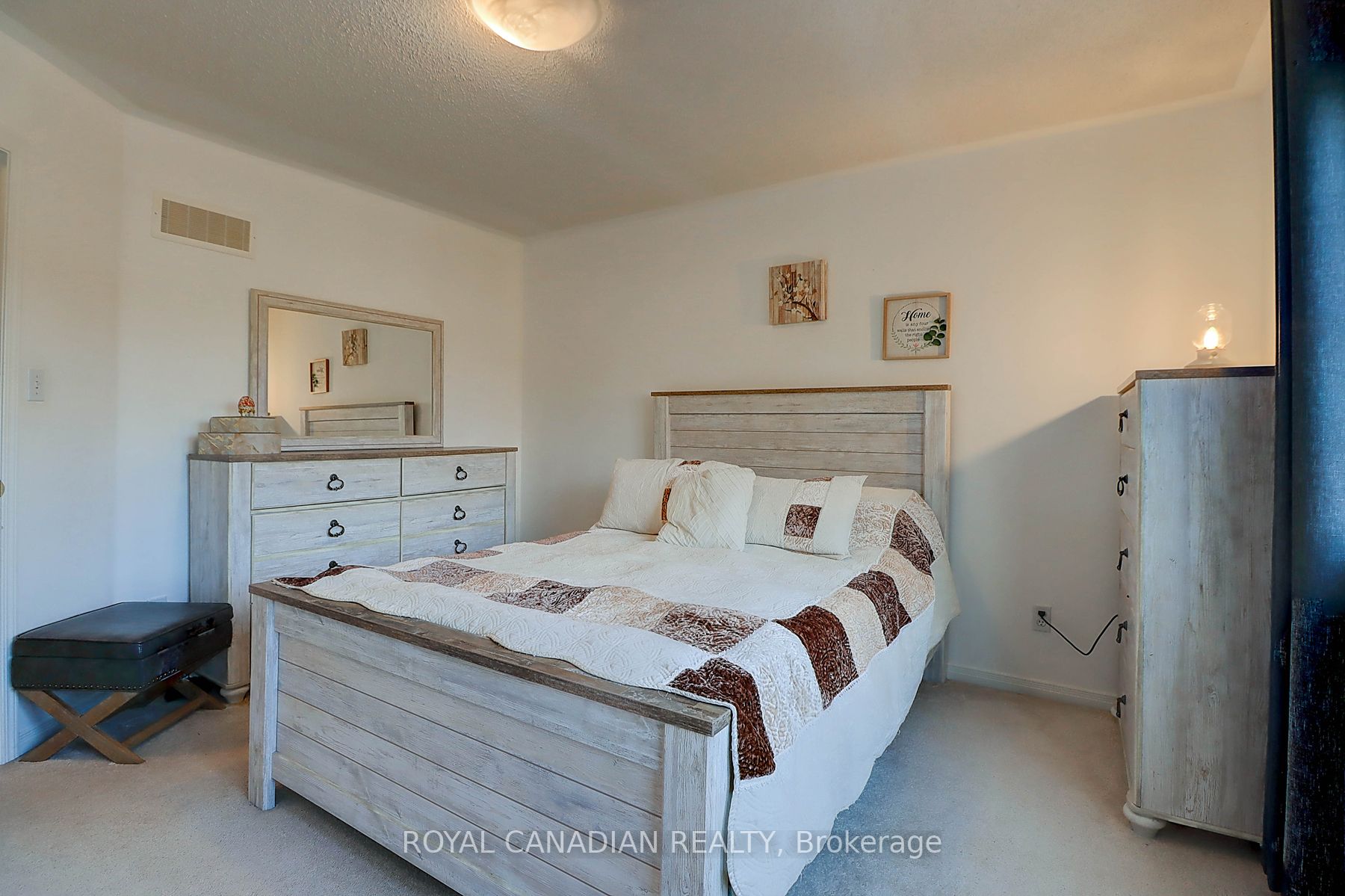 57 Richfield Sq