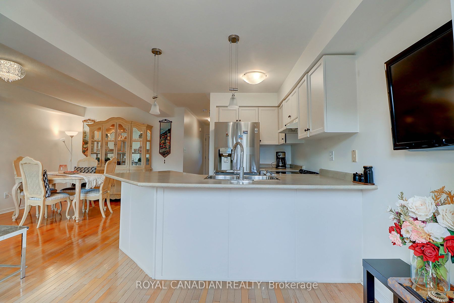 57 Richfield Sq