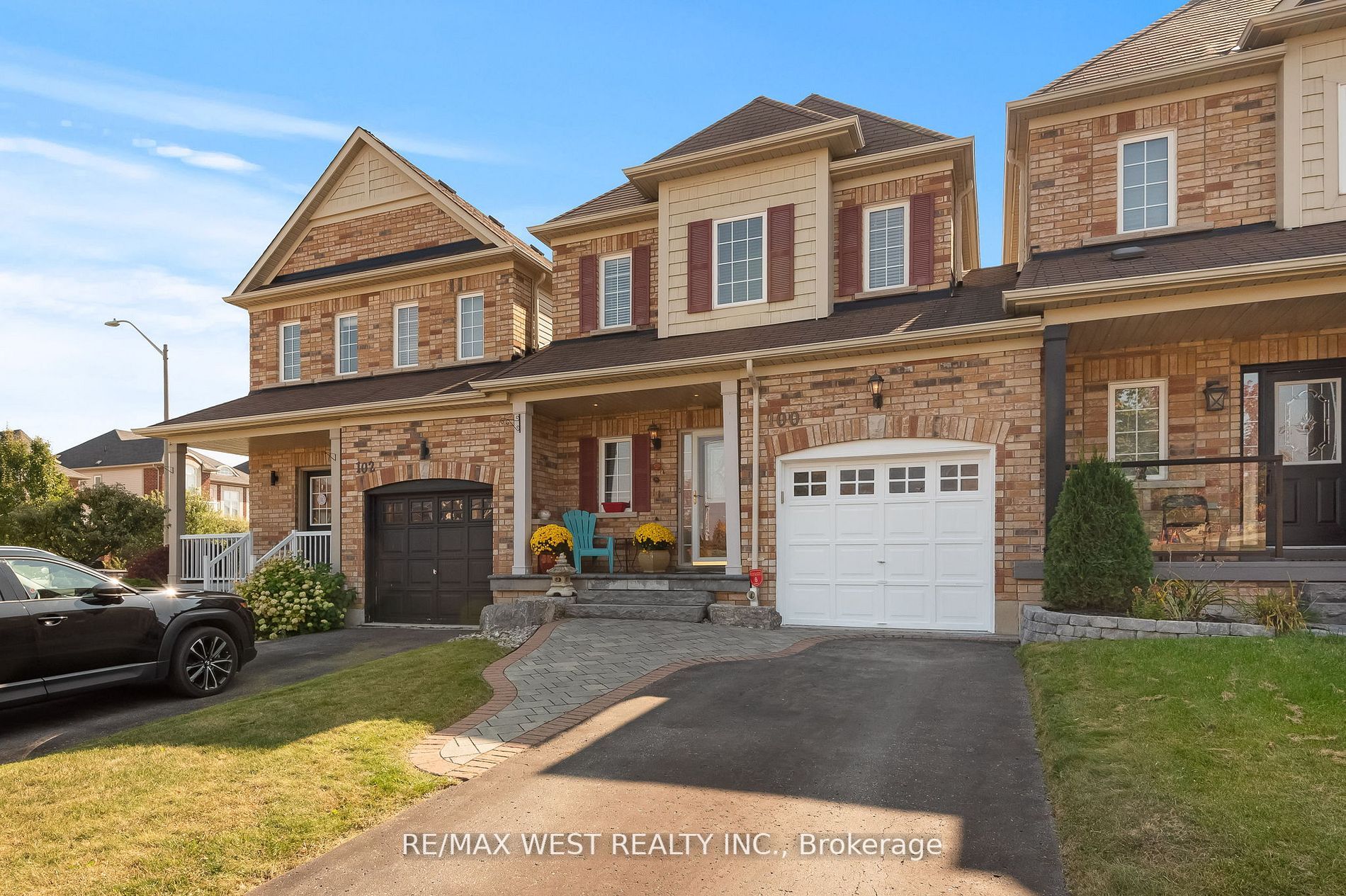 100 Bagnell Crescent