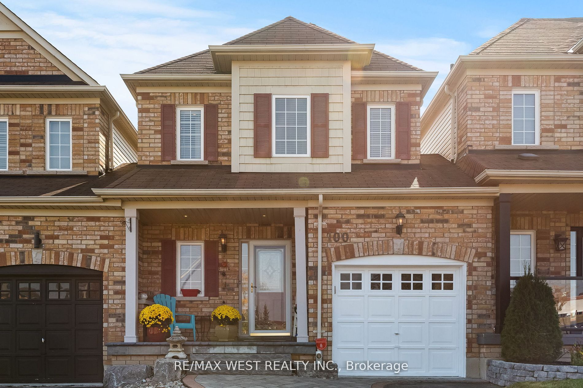100 Bagnell Crescent