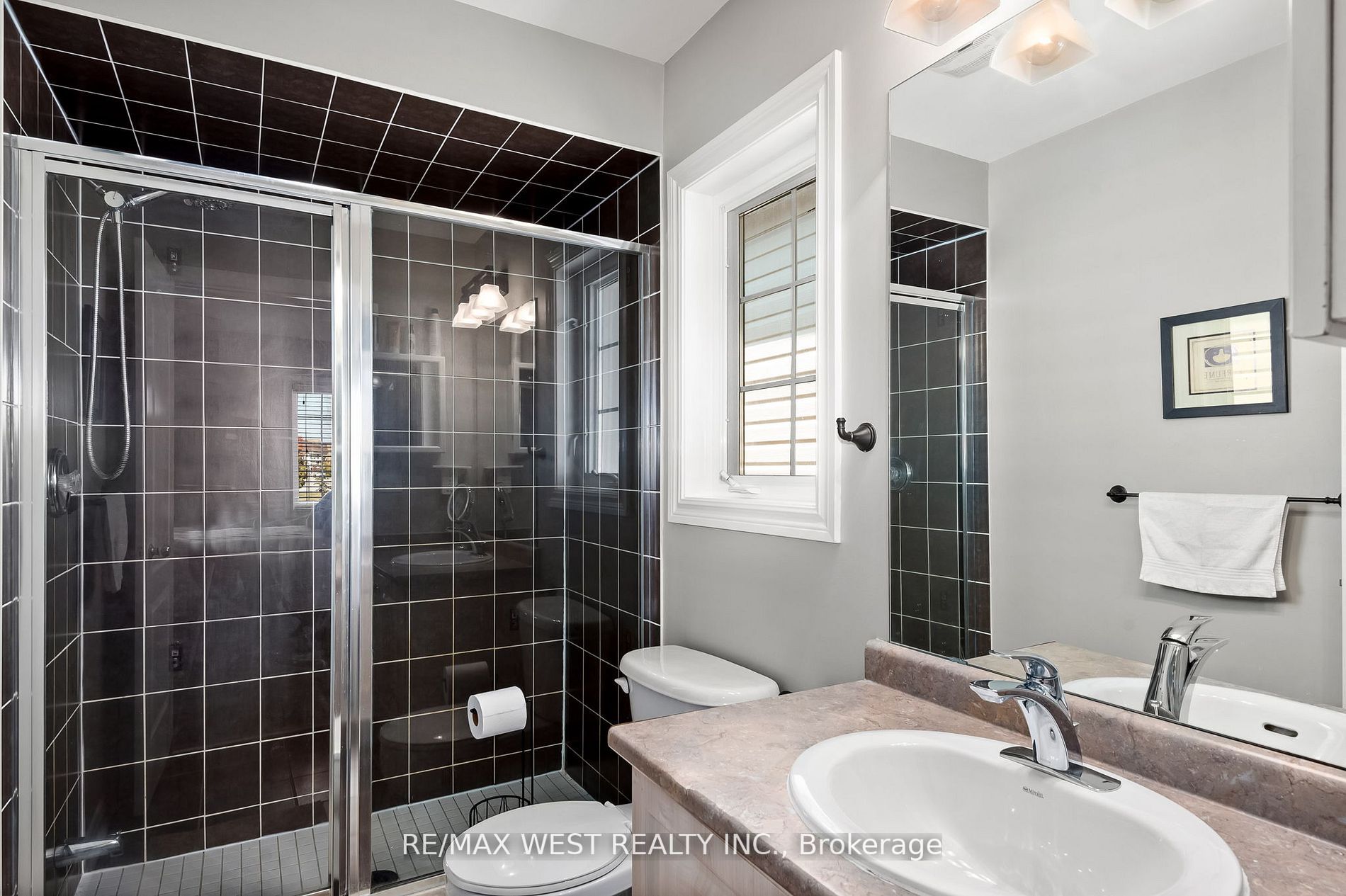 100 Bagnell Crescent
