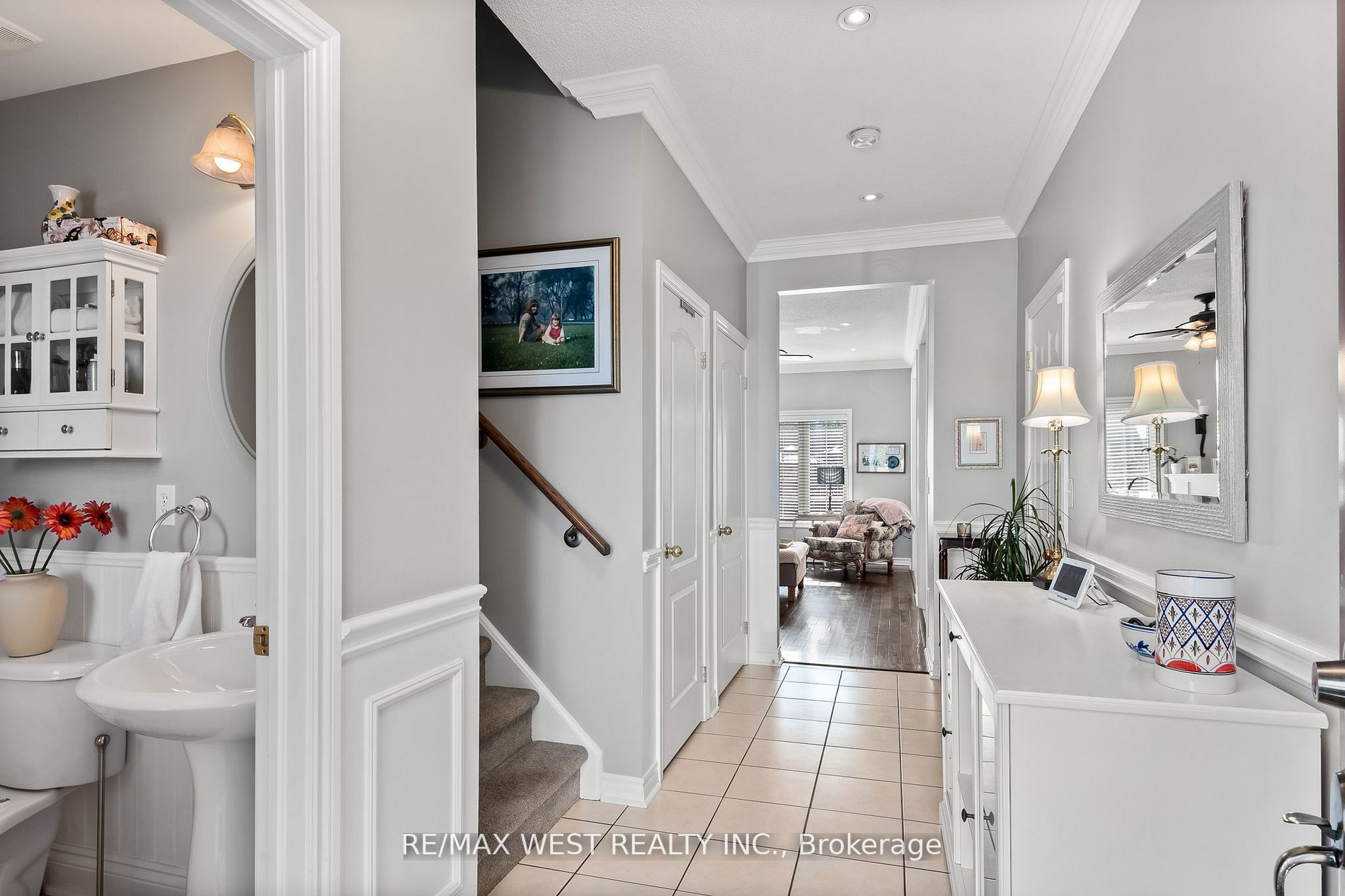 100 Bagnell Crescent