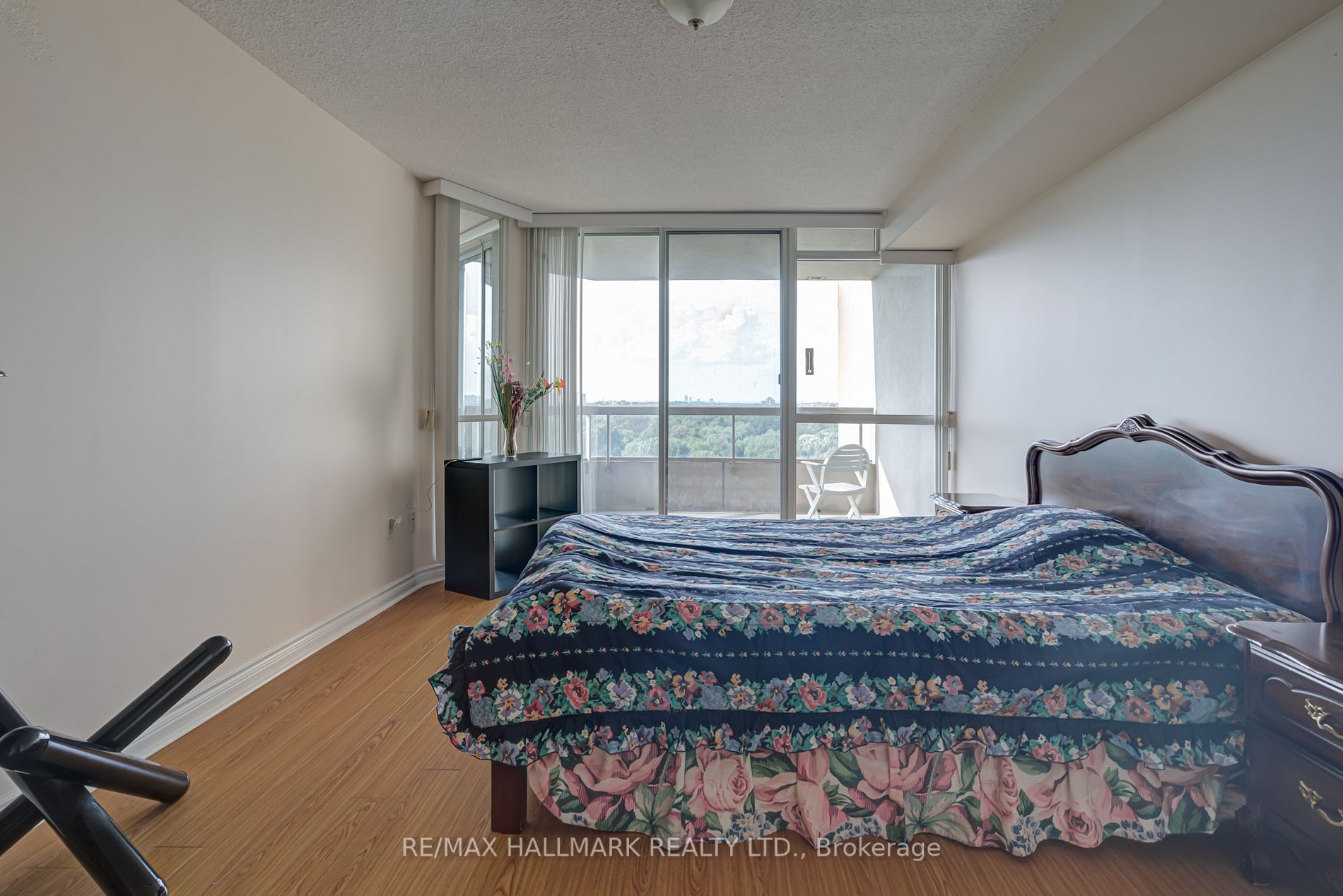 168 Bonis Ave, #1507