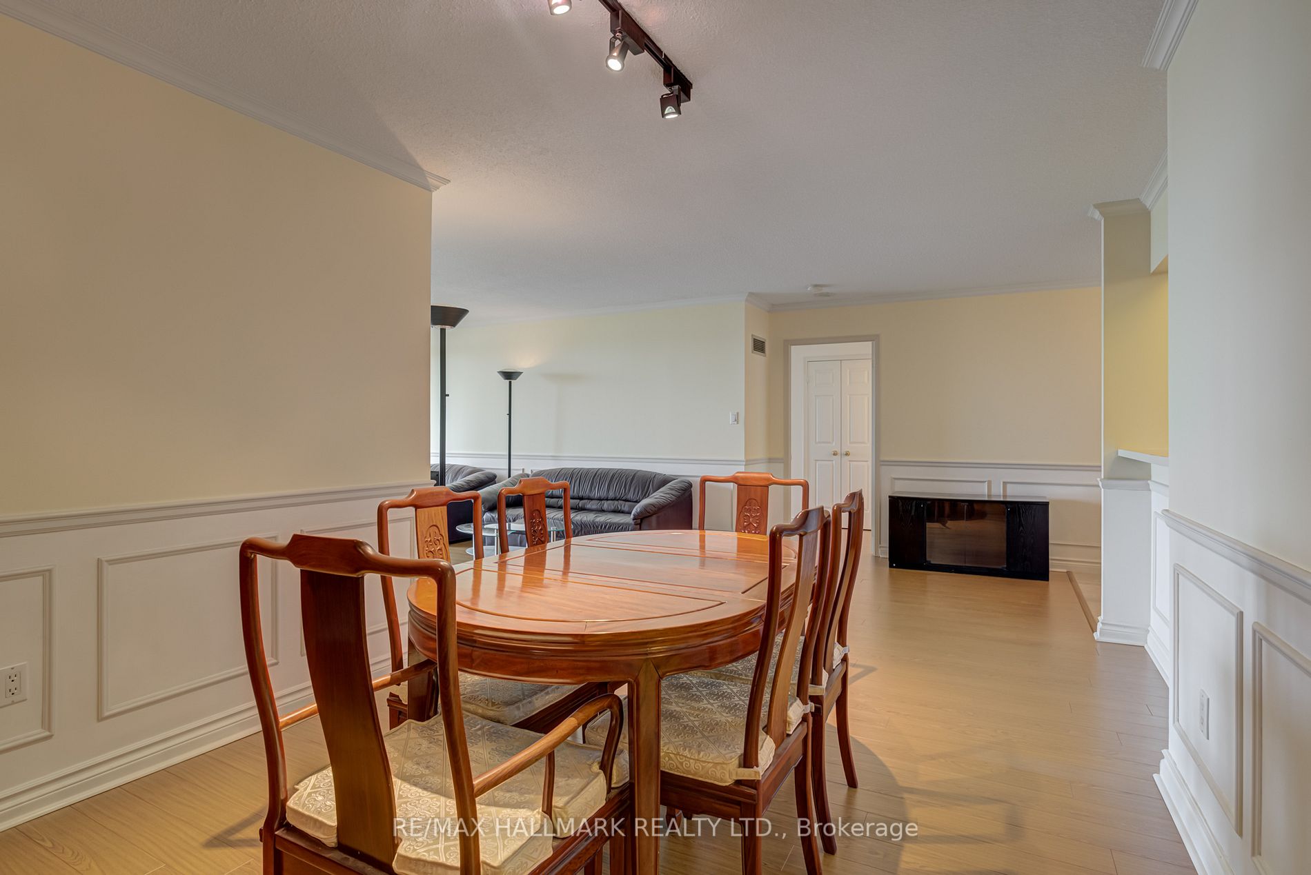 168 Bonis Ave, #1507