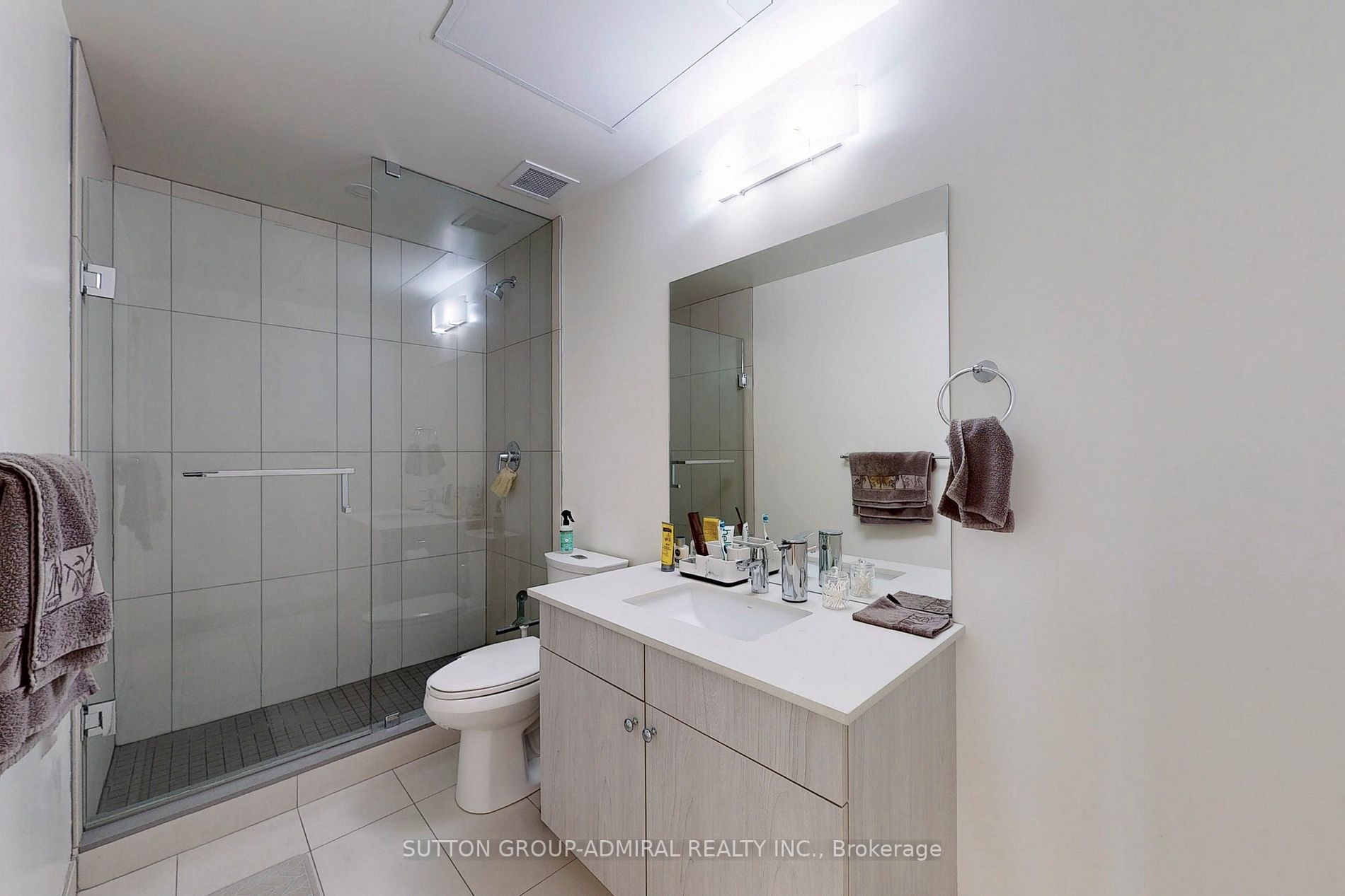 365 Beech Ave, #414