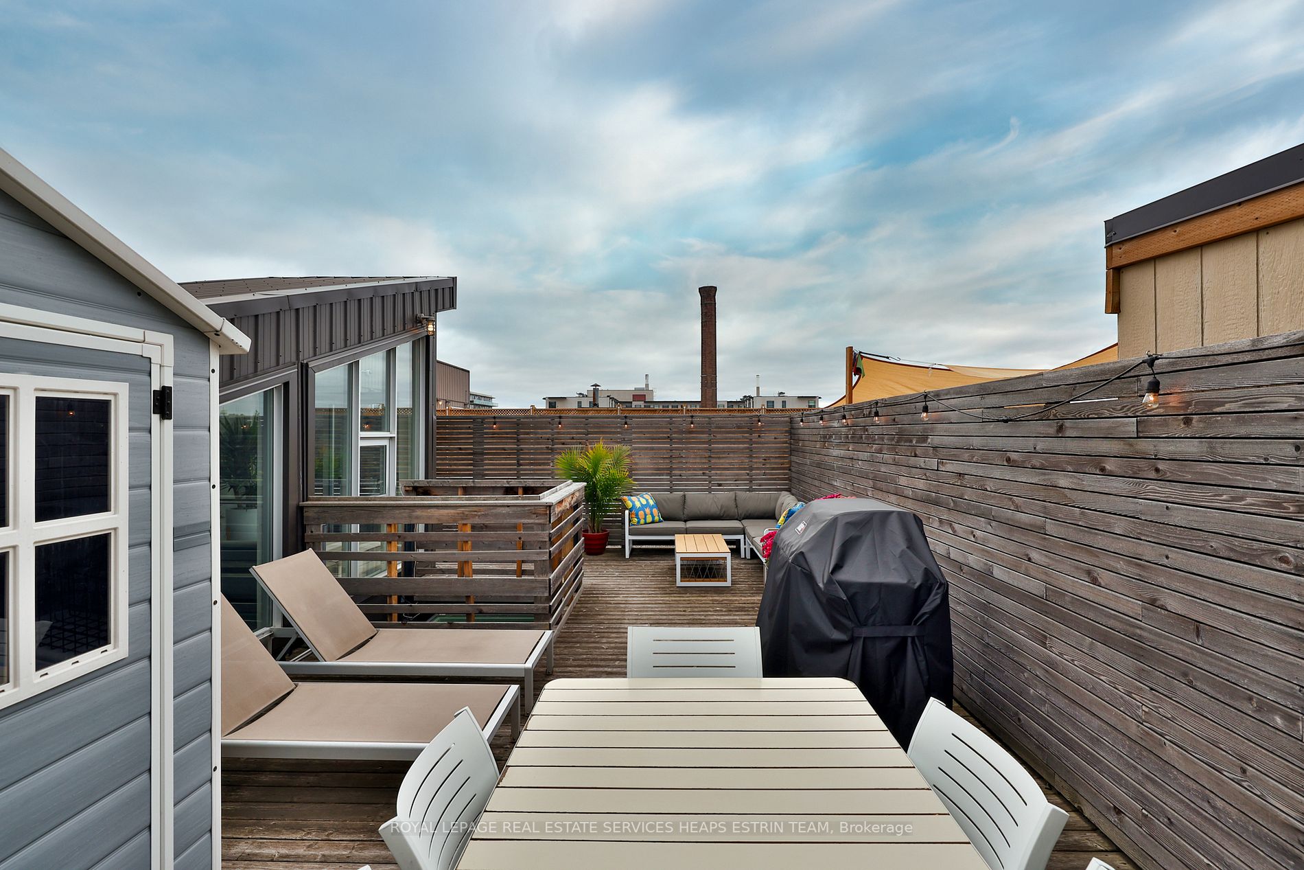 1173 Dundas St E, #237