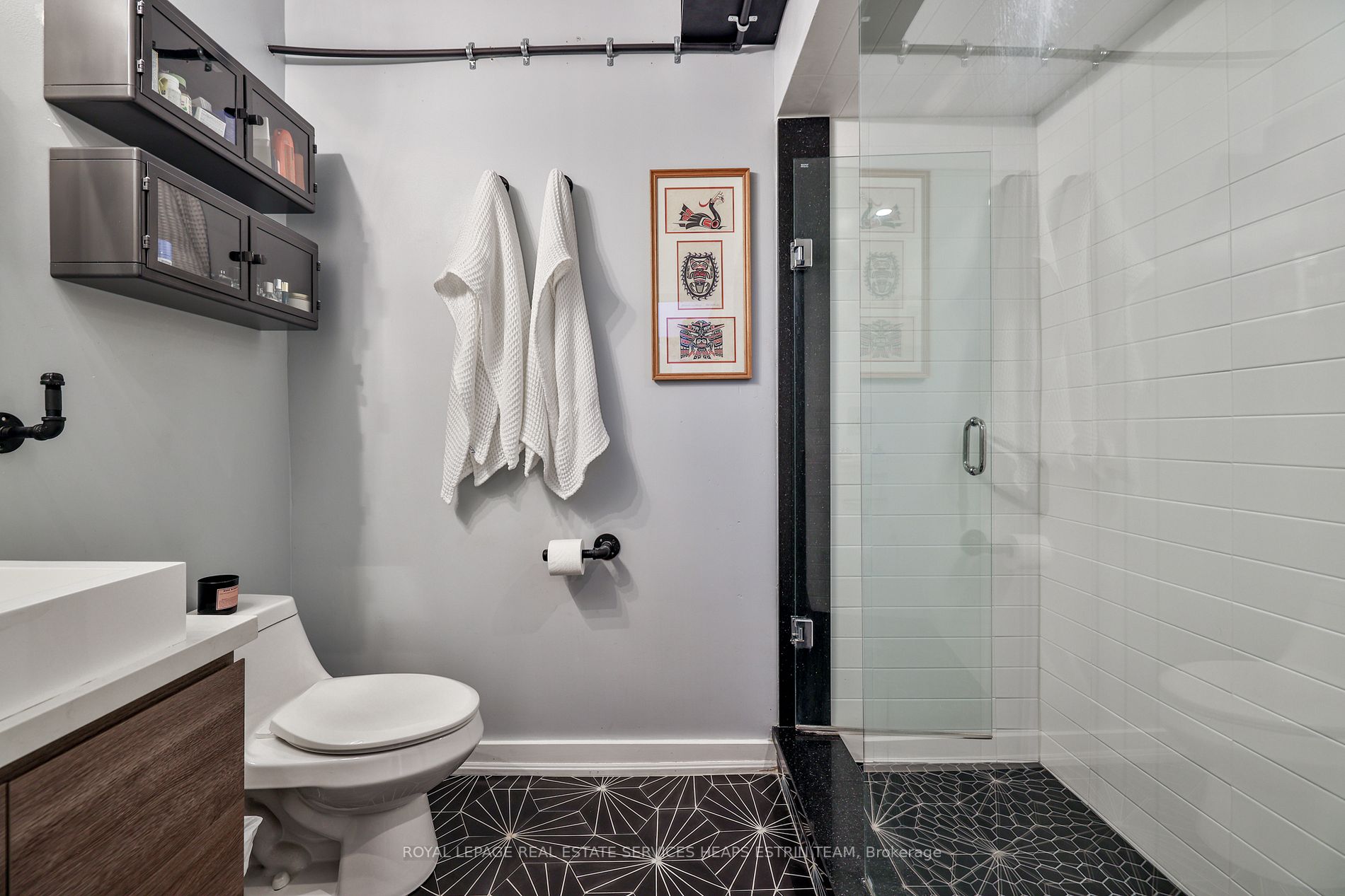 1173 Dundas St E, #237