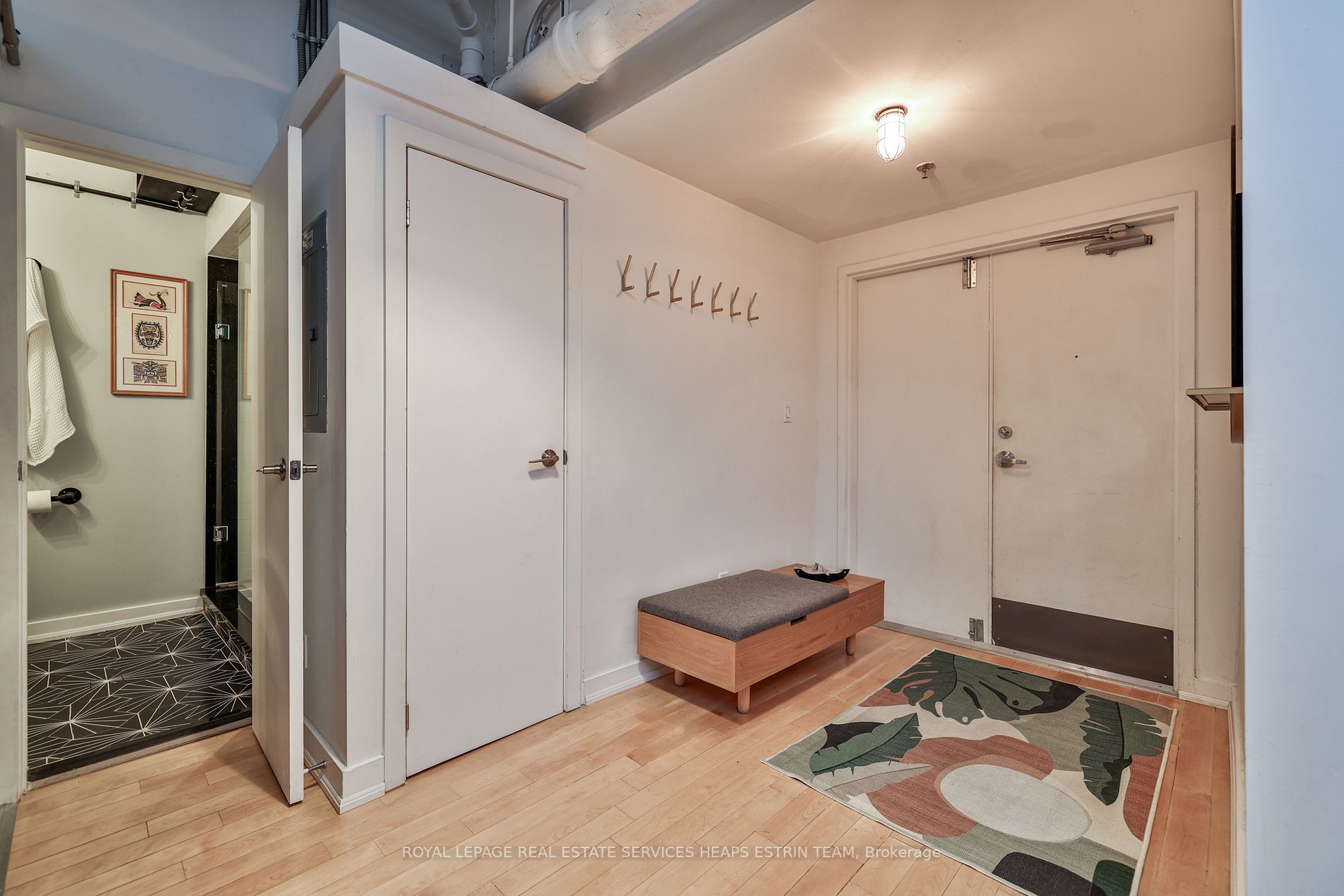 1173 Dundas St E, #237