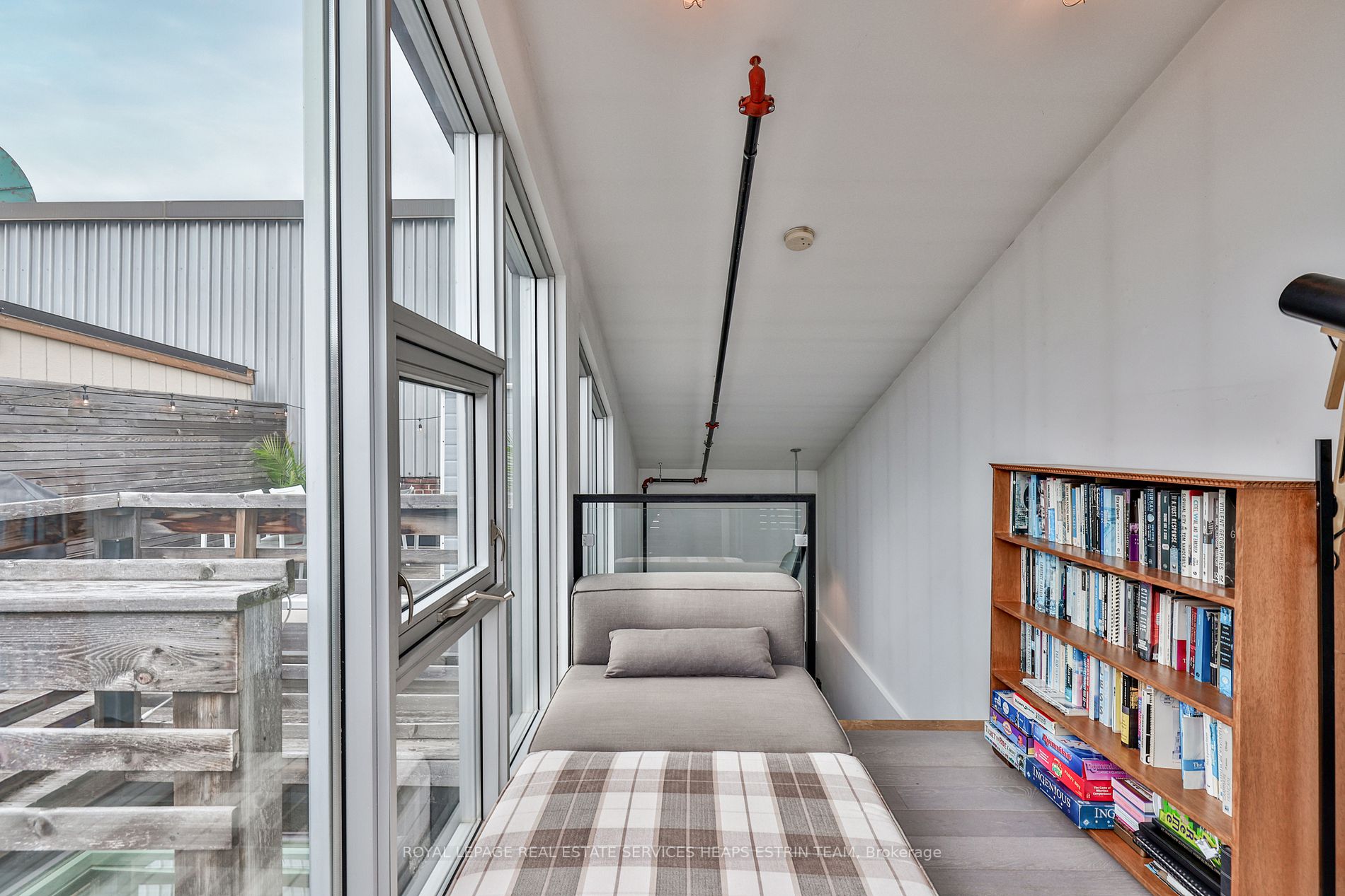 1173 Dundas St E, #237