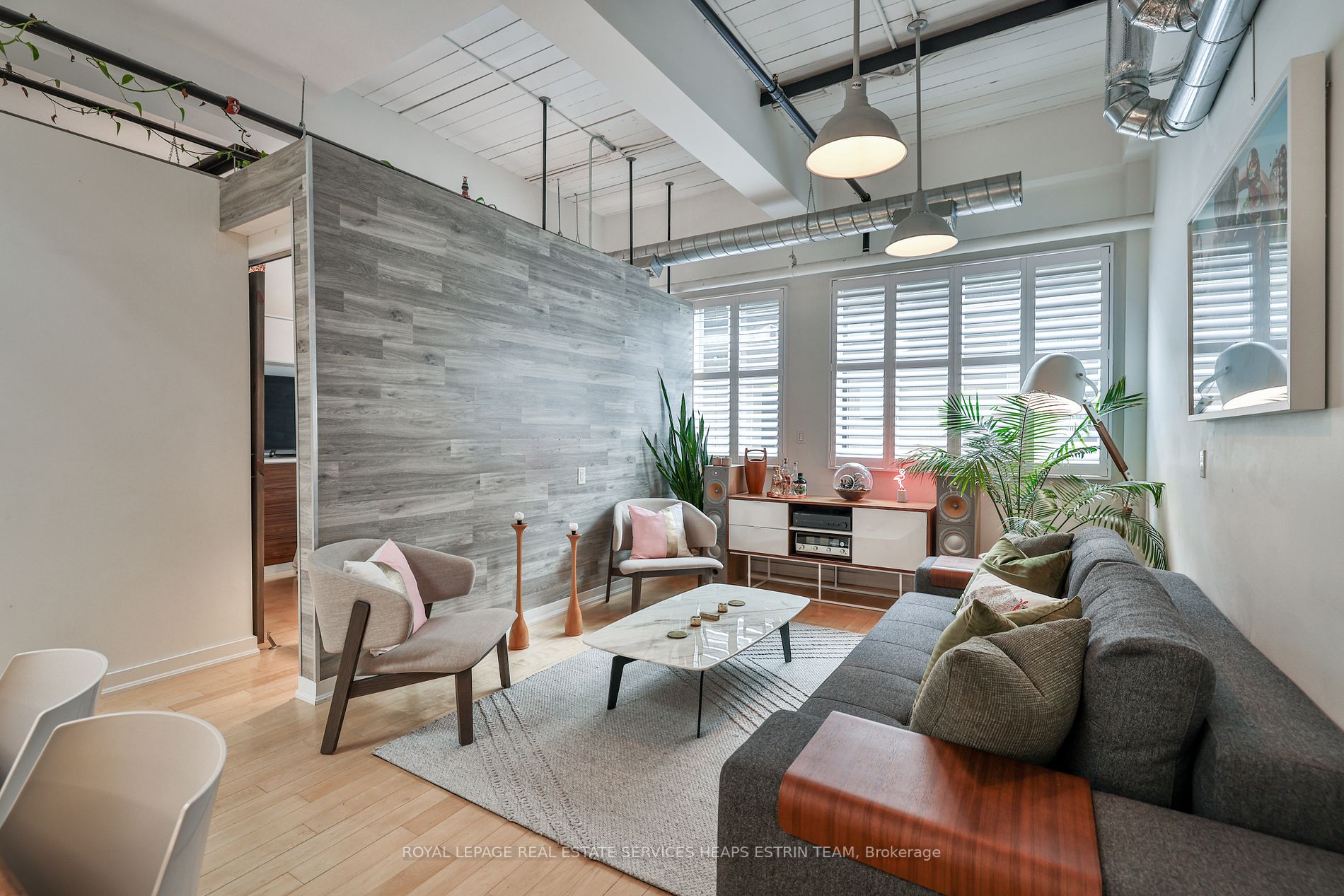 1173 Dundas St E, #237