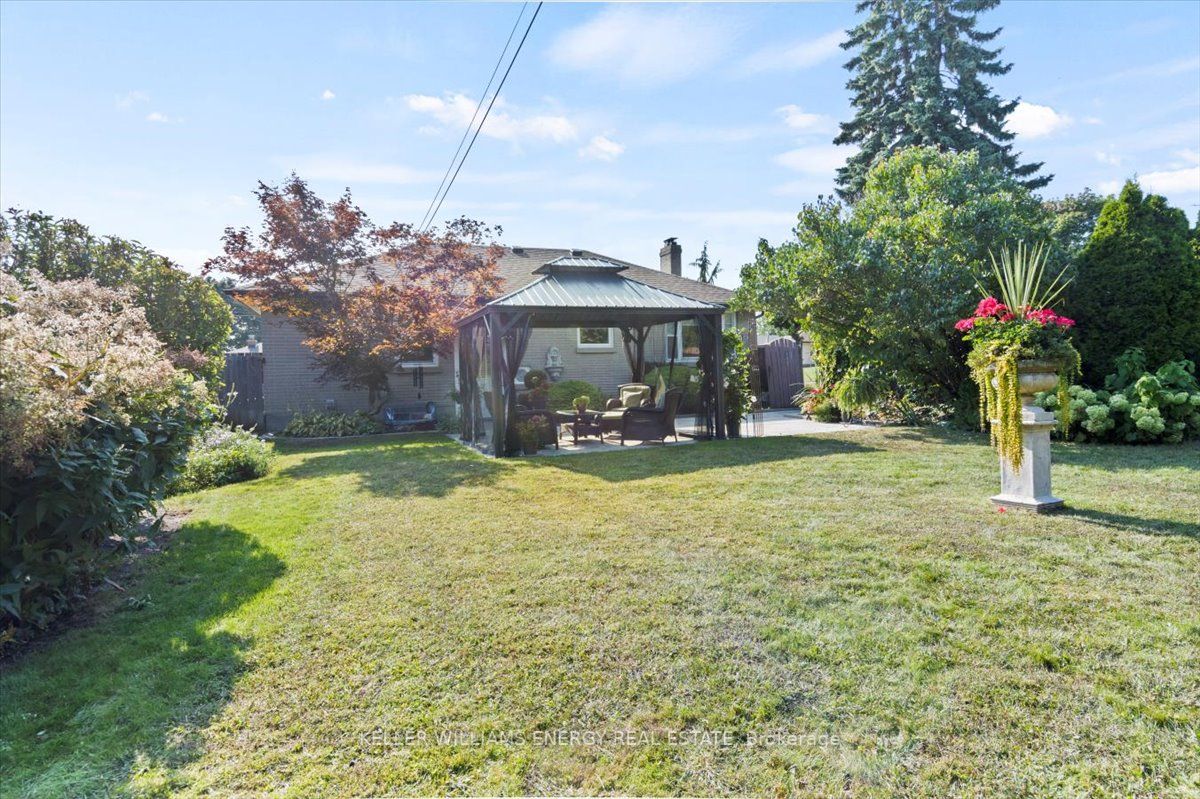 83 Harris Avenue