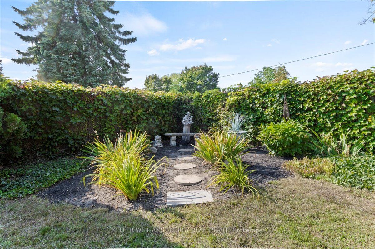 83 Harris Avenue