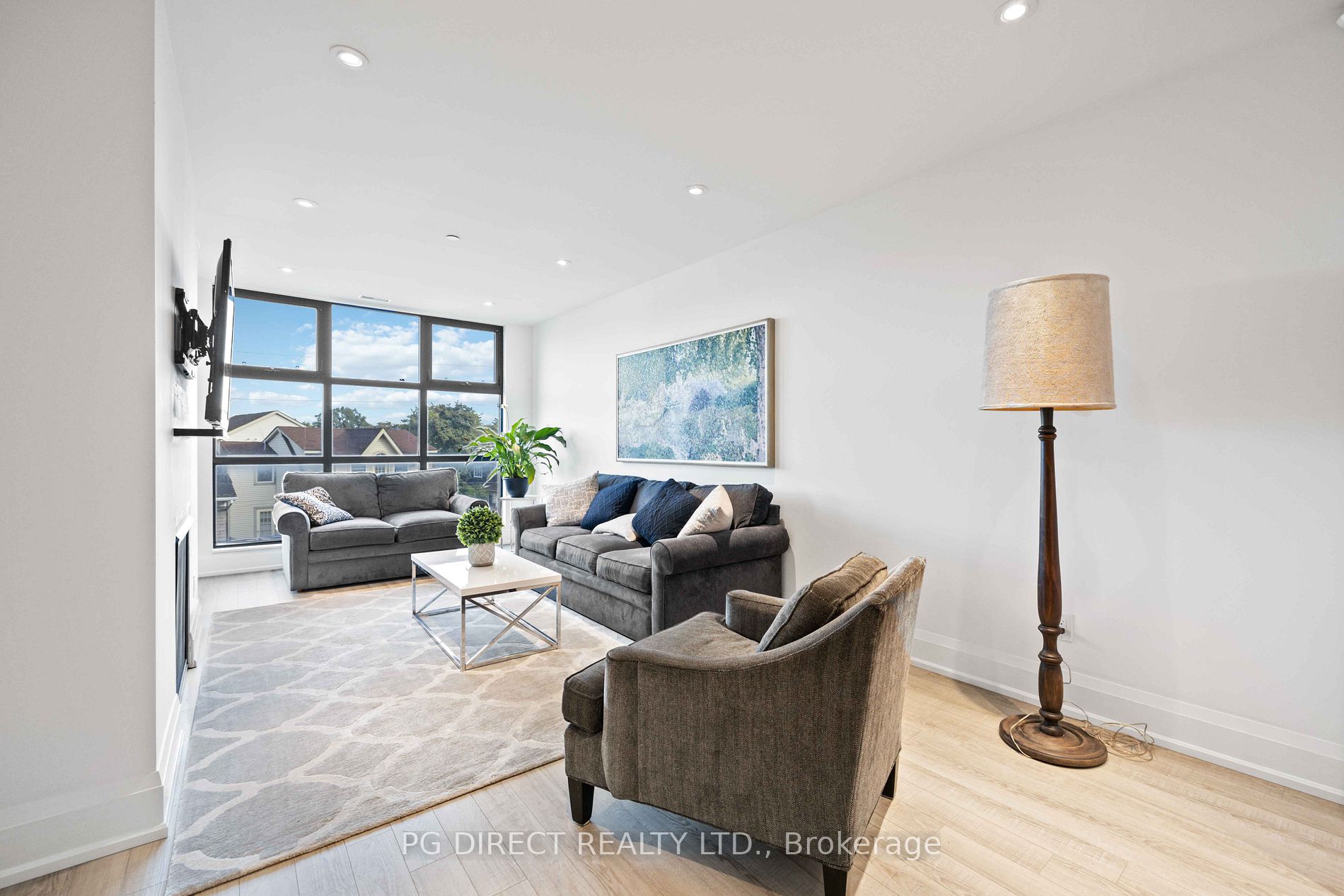 365 Beech Ave, #304