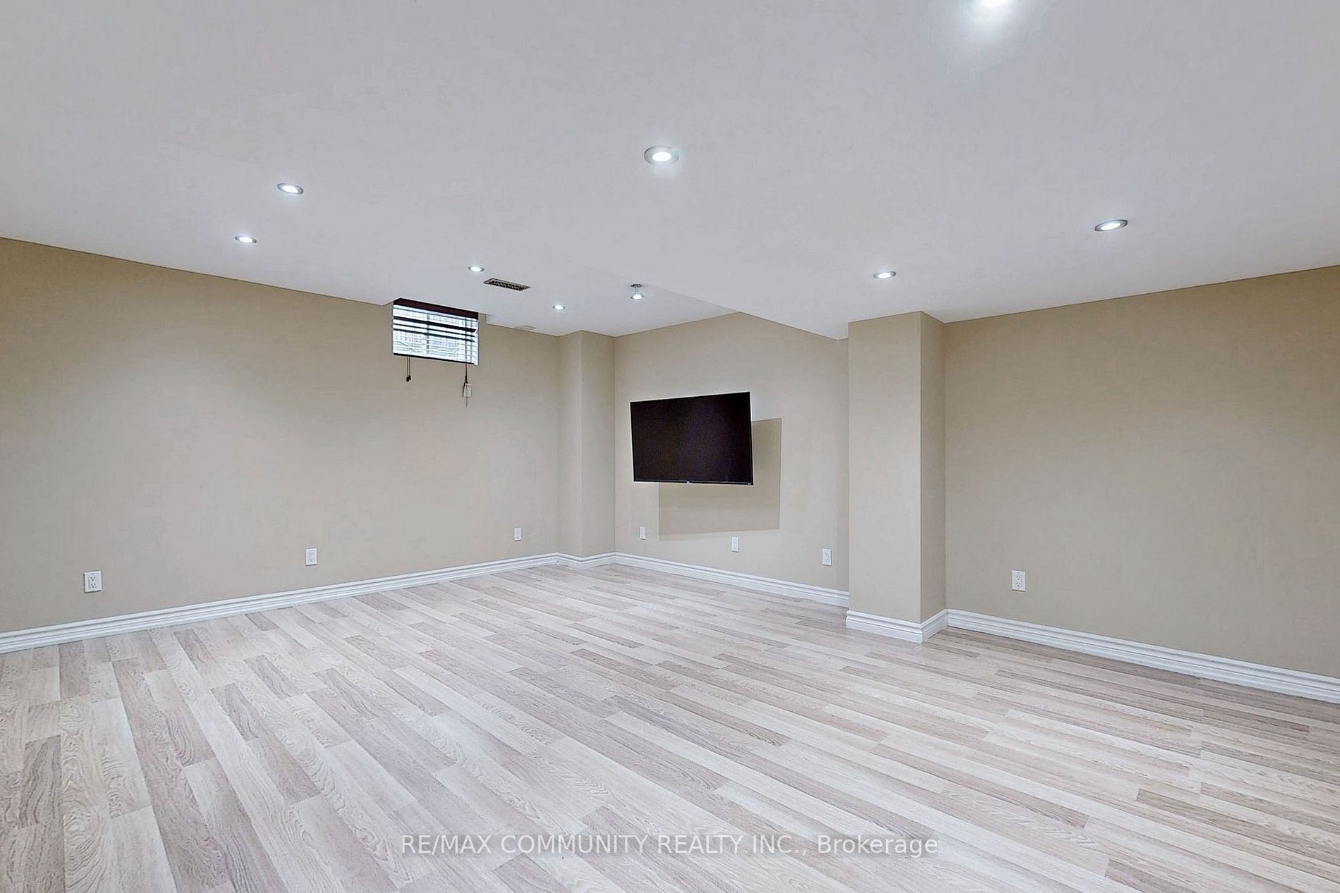 27 Sivyer Crescent