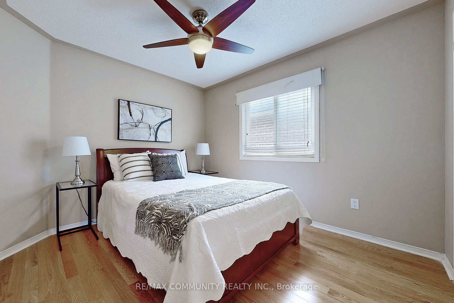 27 Sivyer Crescent