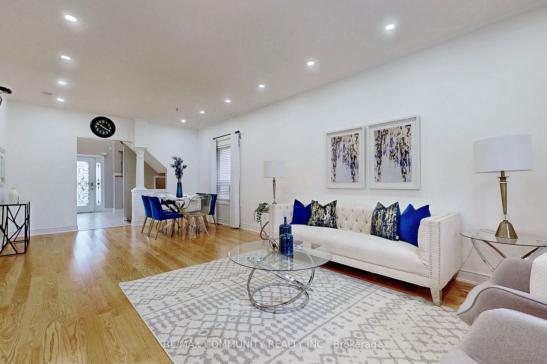 27 Sivyer Crescent