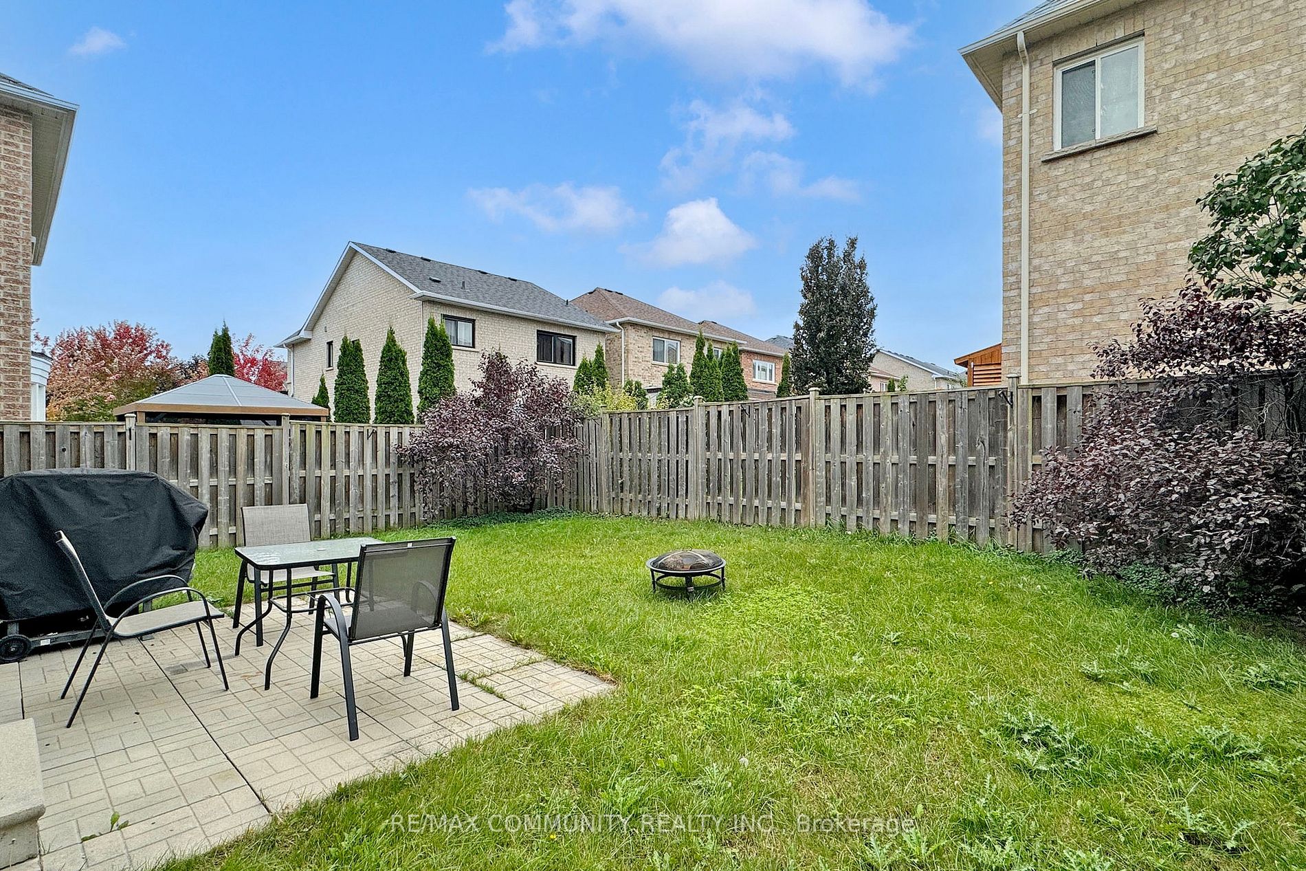 27 Sivyer Crescent