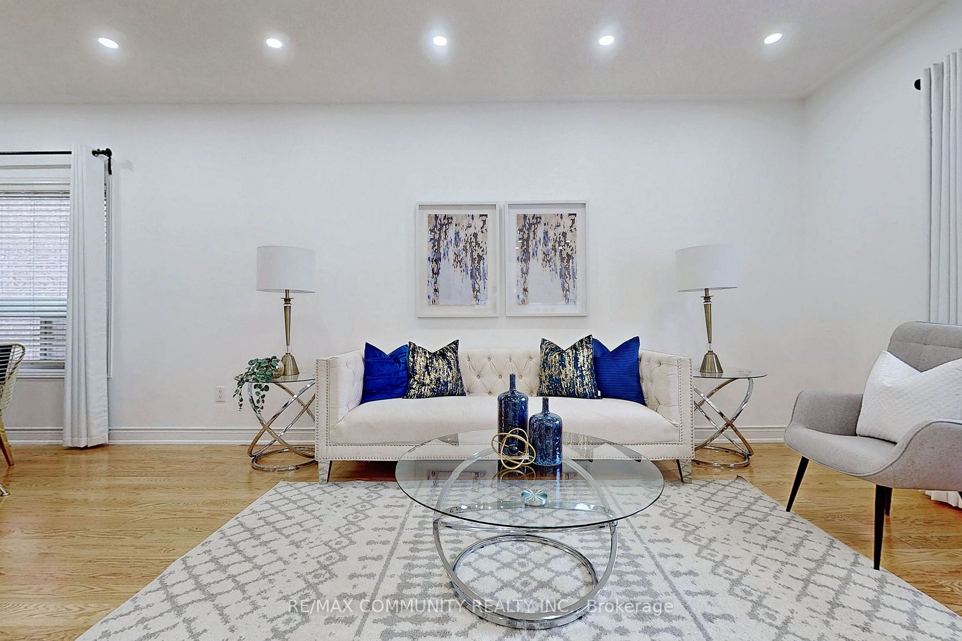 27 Sivyer Crescent