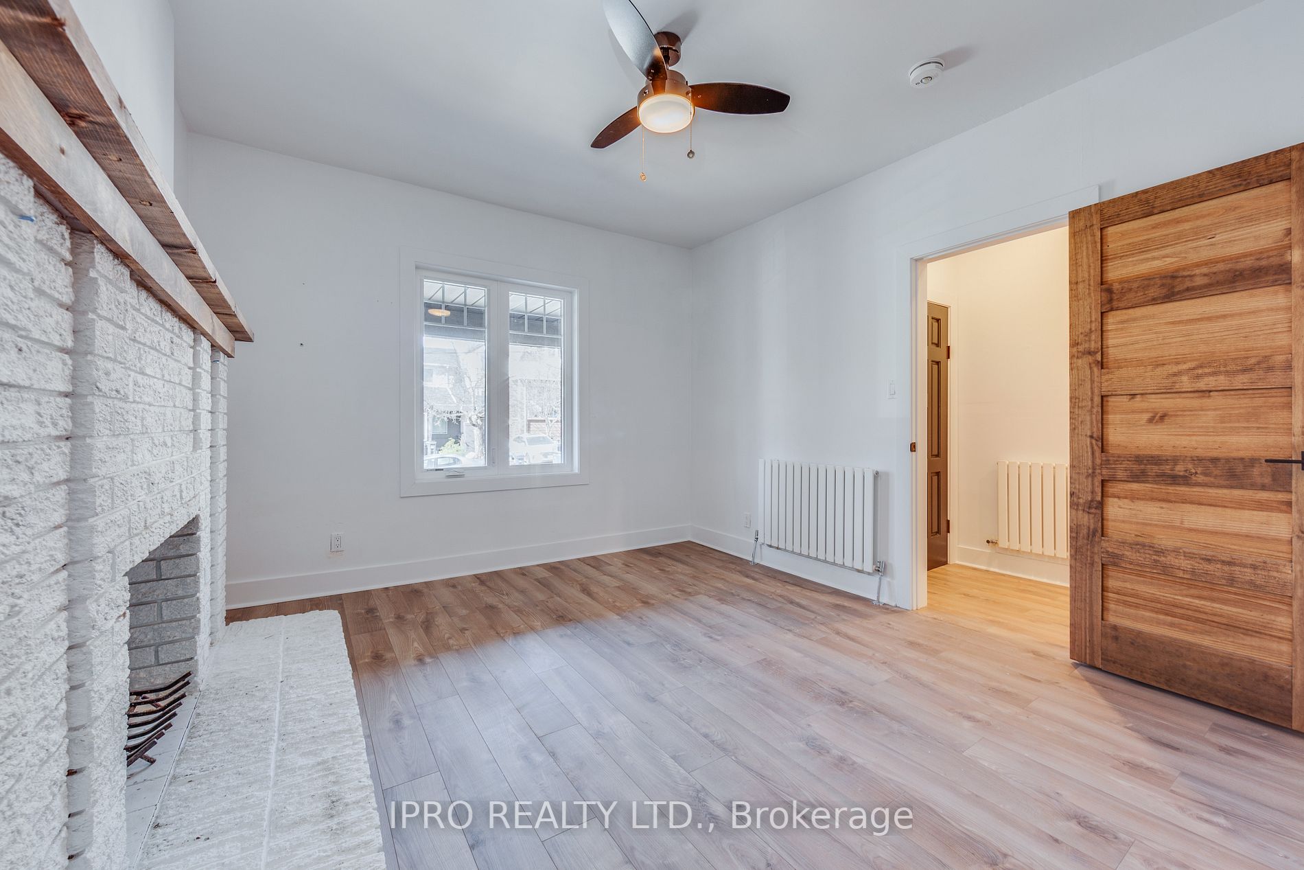 327 Kenilworth Ave