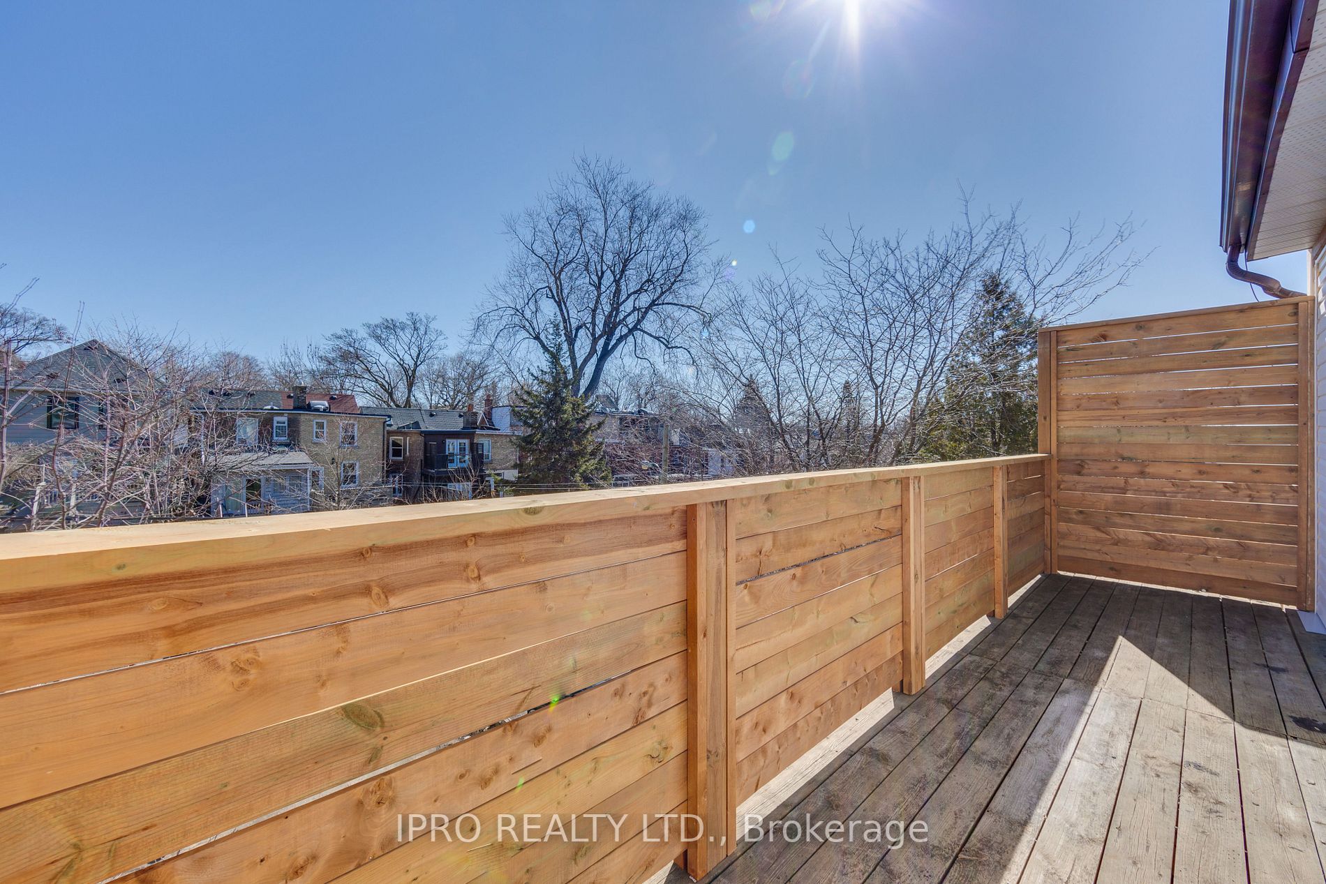 327 Kenilworth Ave