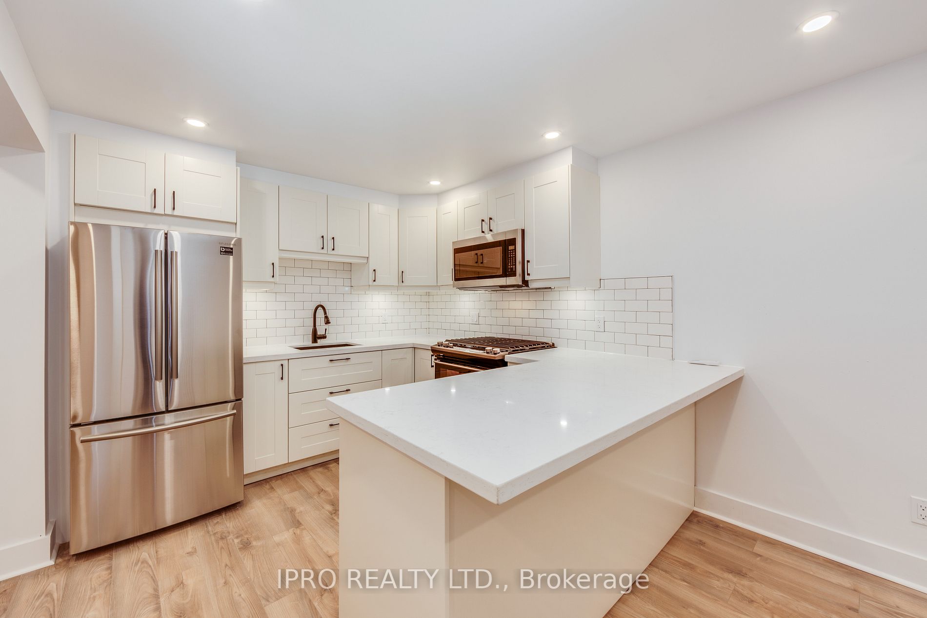 327 Kenilworth Ave