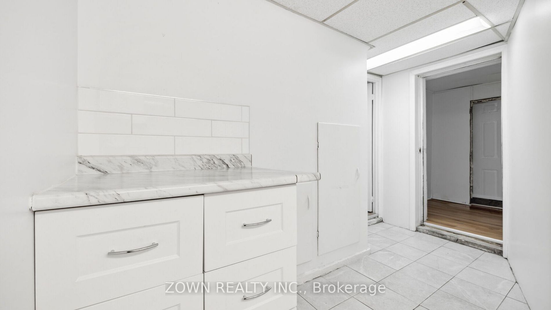 5 Elba Ave