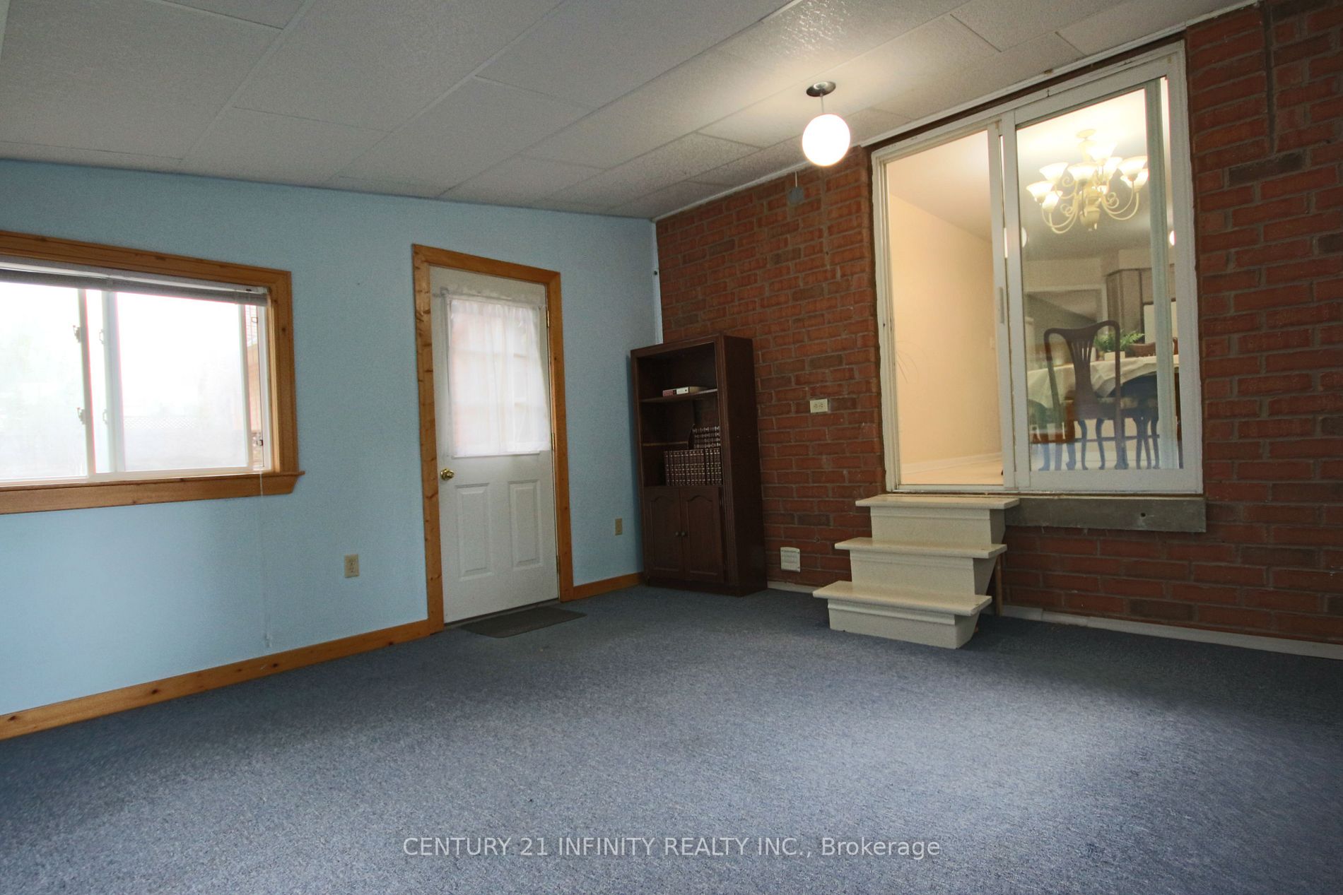 28 Solmar Ave