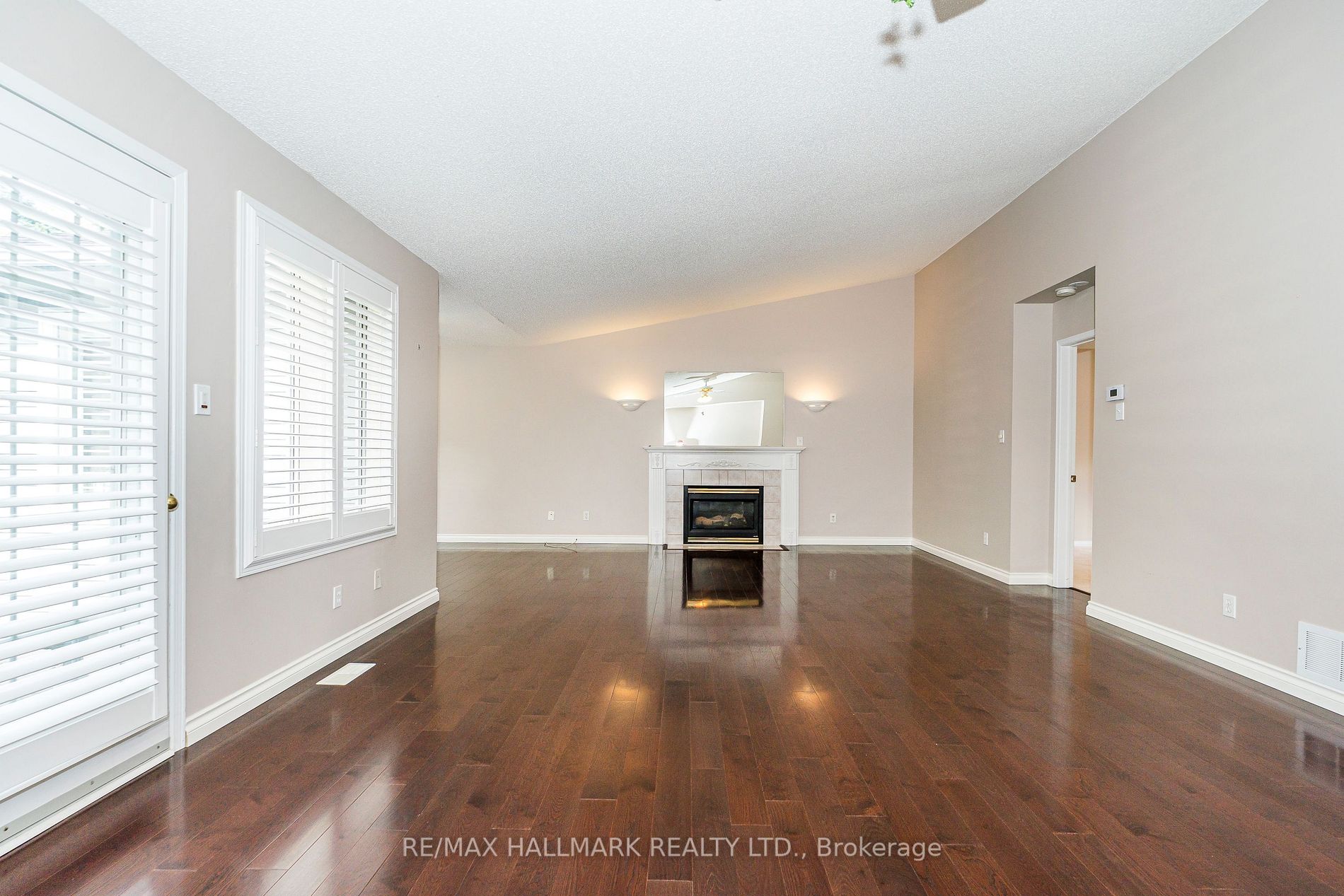 15 Algonquin Tr