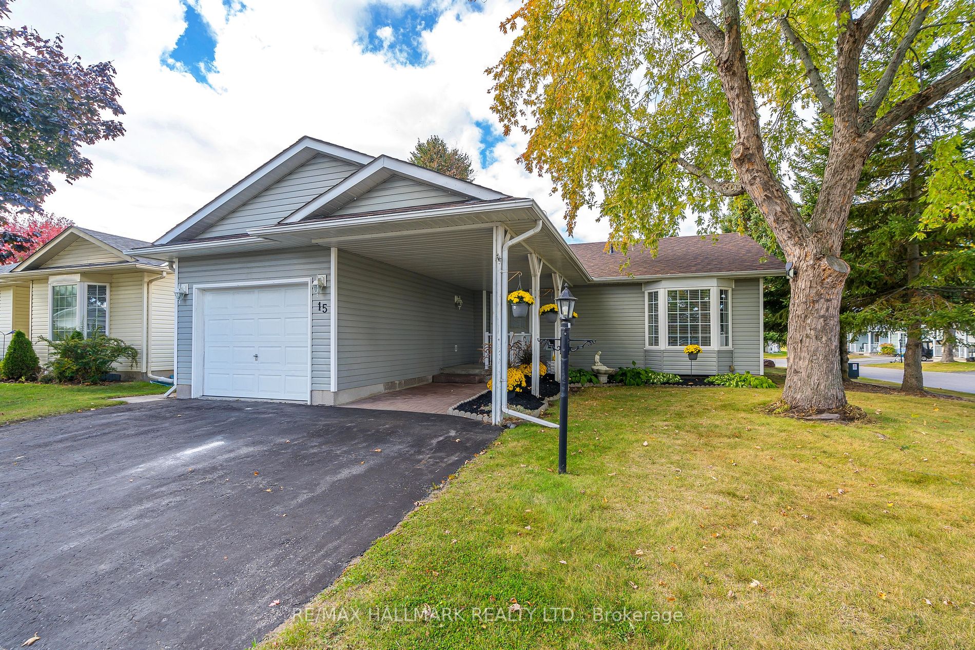 15 Algonquin Tr