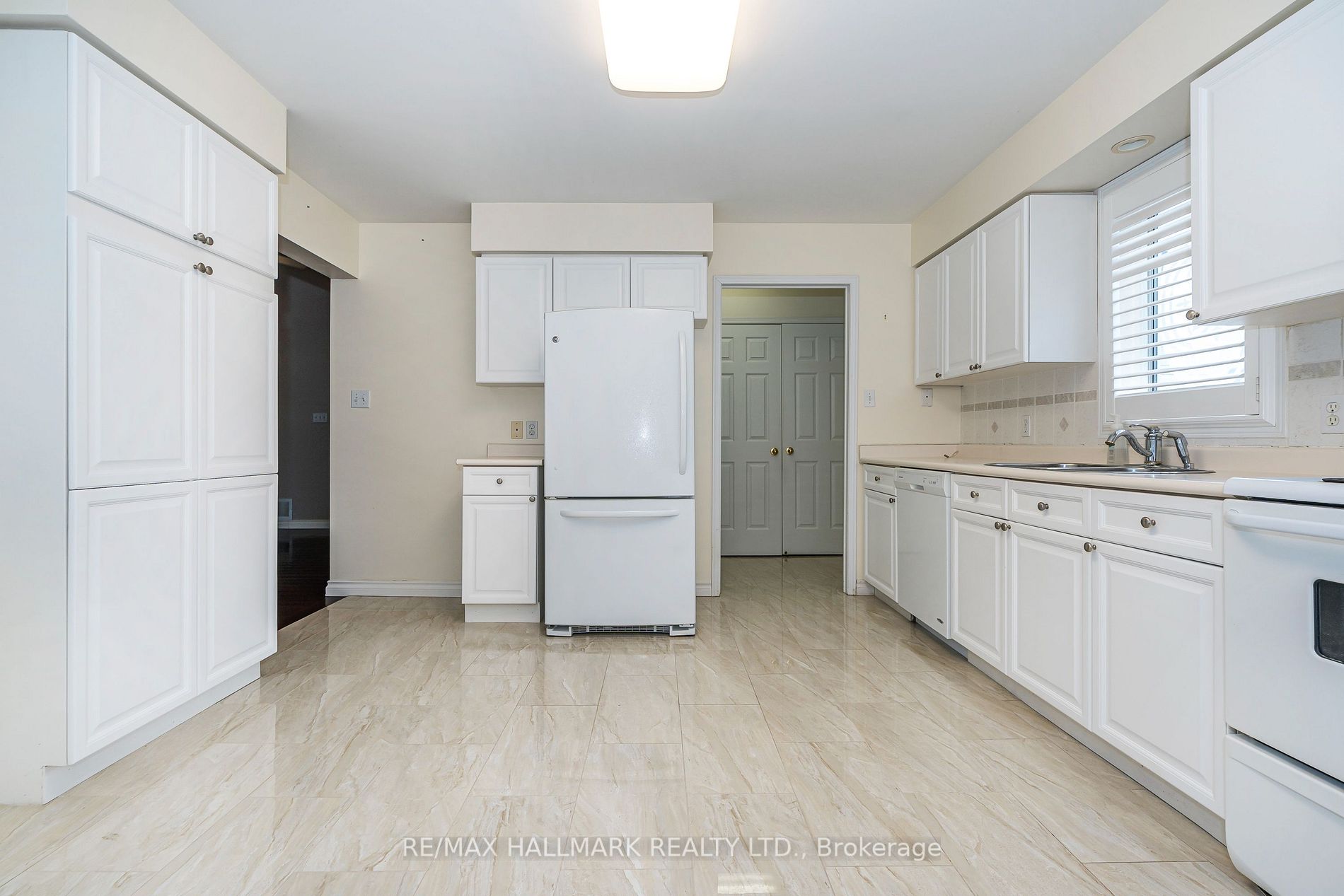 15 Algonquin Tr