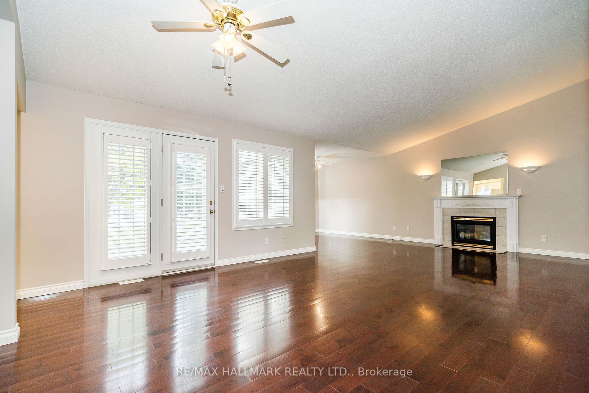 15 Algonquin Tr