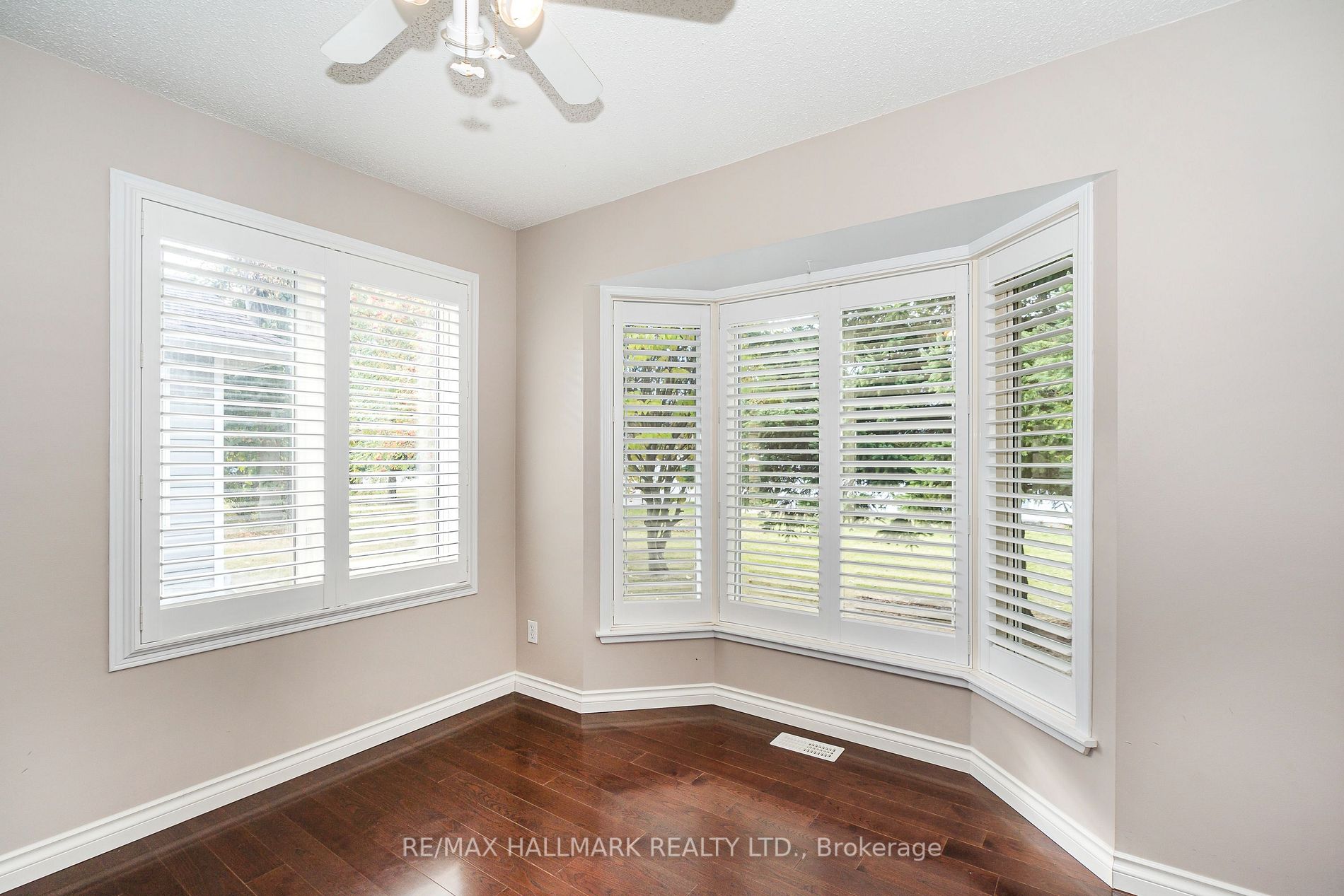 15 Algonquin Tr