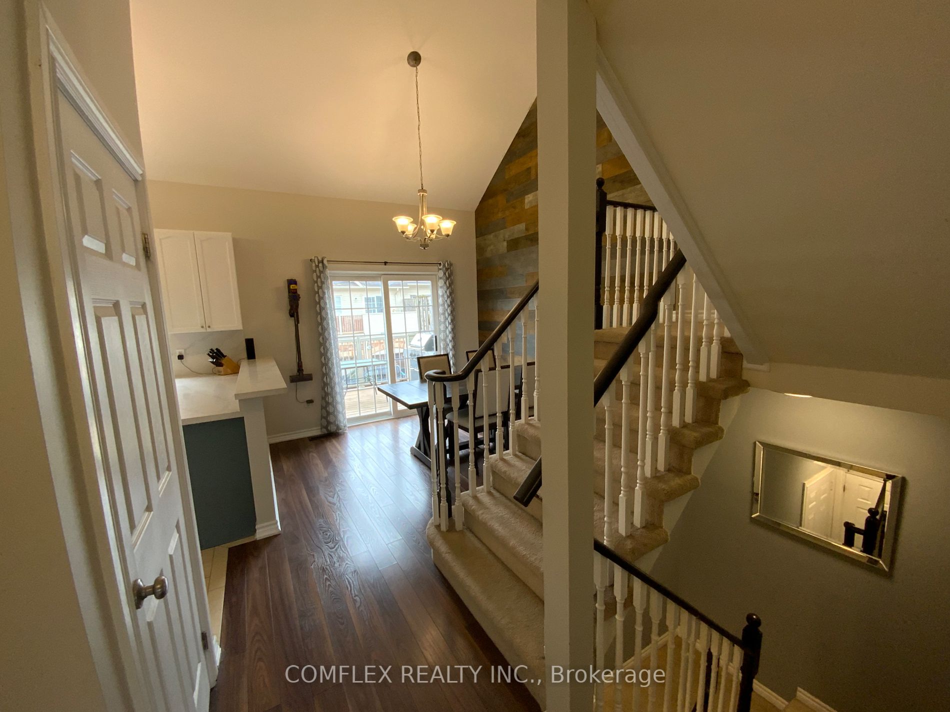 73 Wicker Park Way