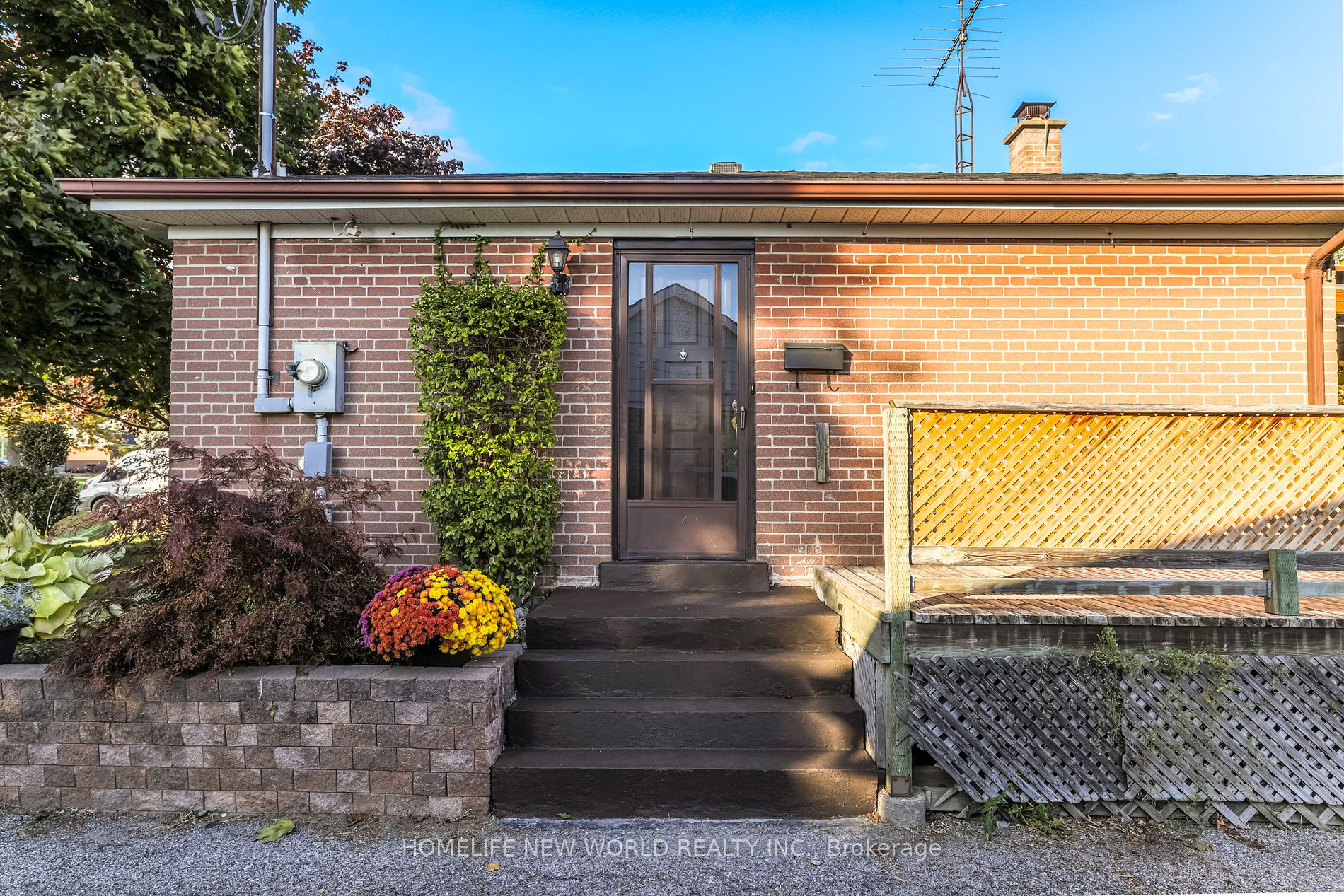 67 Georgina Dr