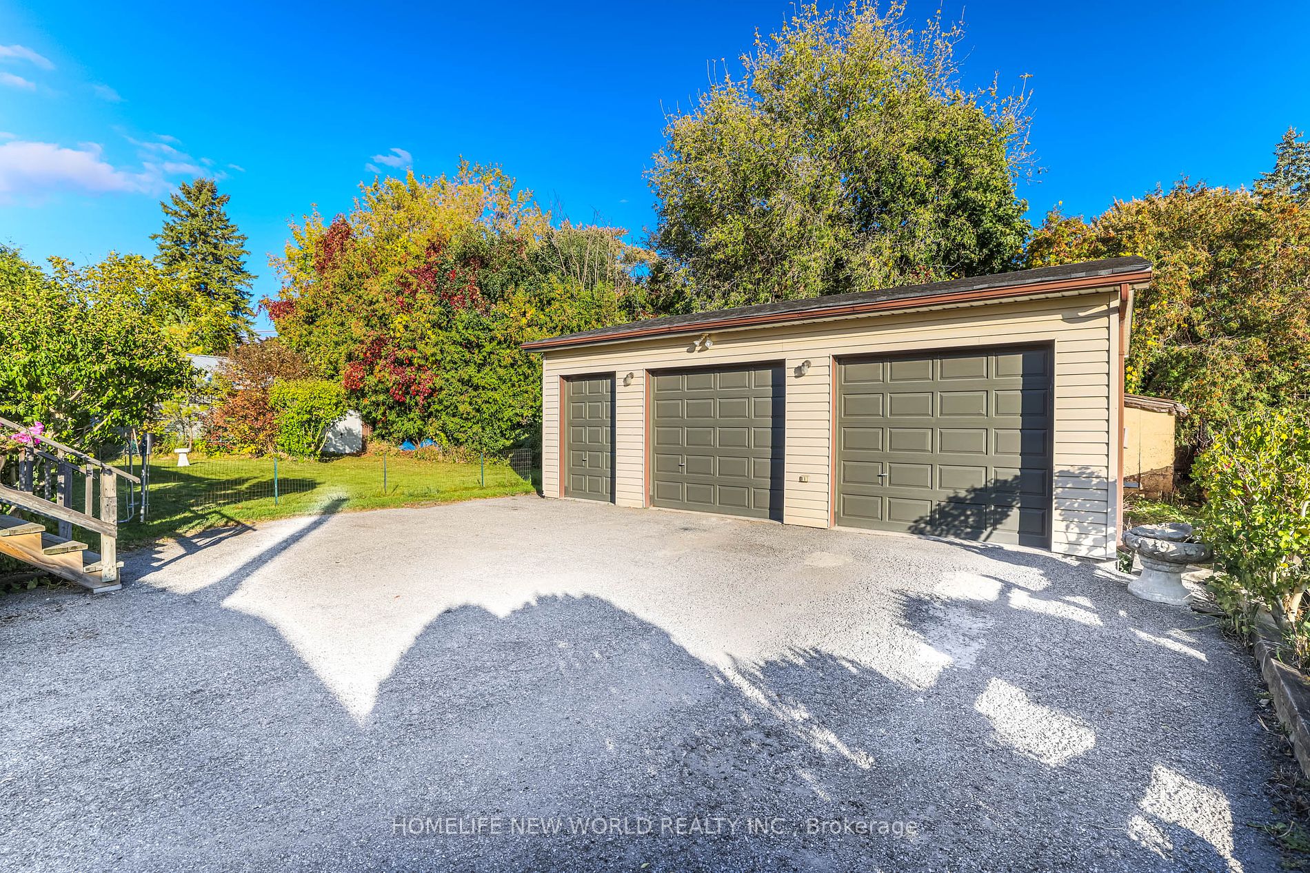 67 Georgina Dr