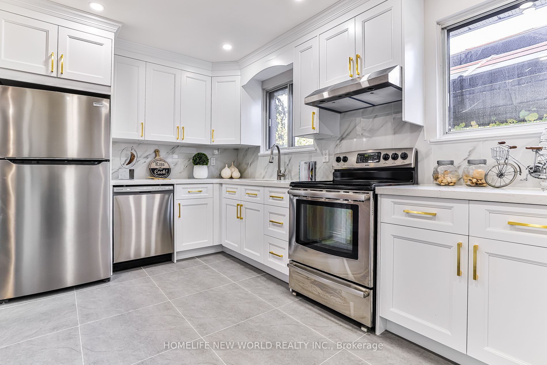 67 Georgina Dr