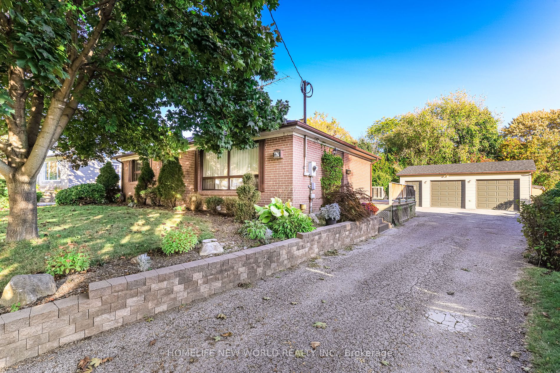 67 Georgina Dr