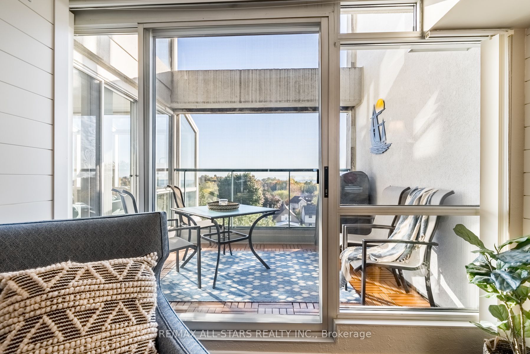 25 Cumberland Lane, #503