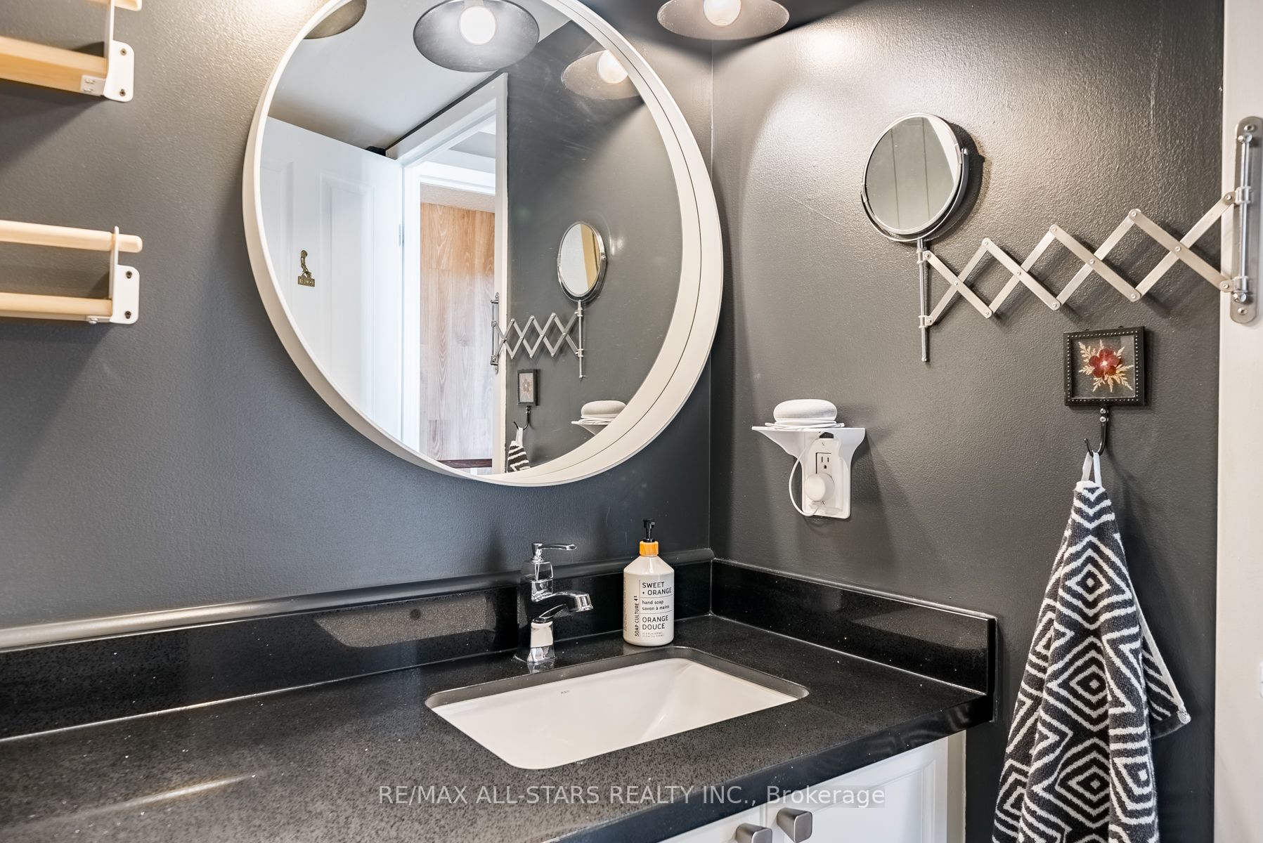 25 Cumberland Lane, #503