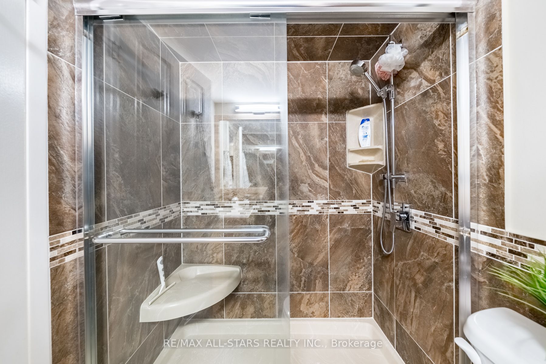 25 Cumberland Lane, #503