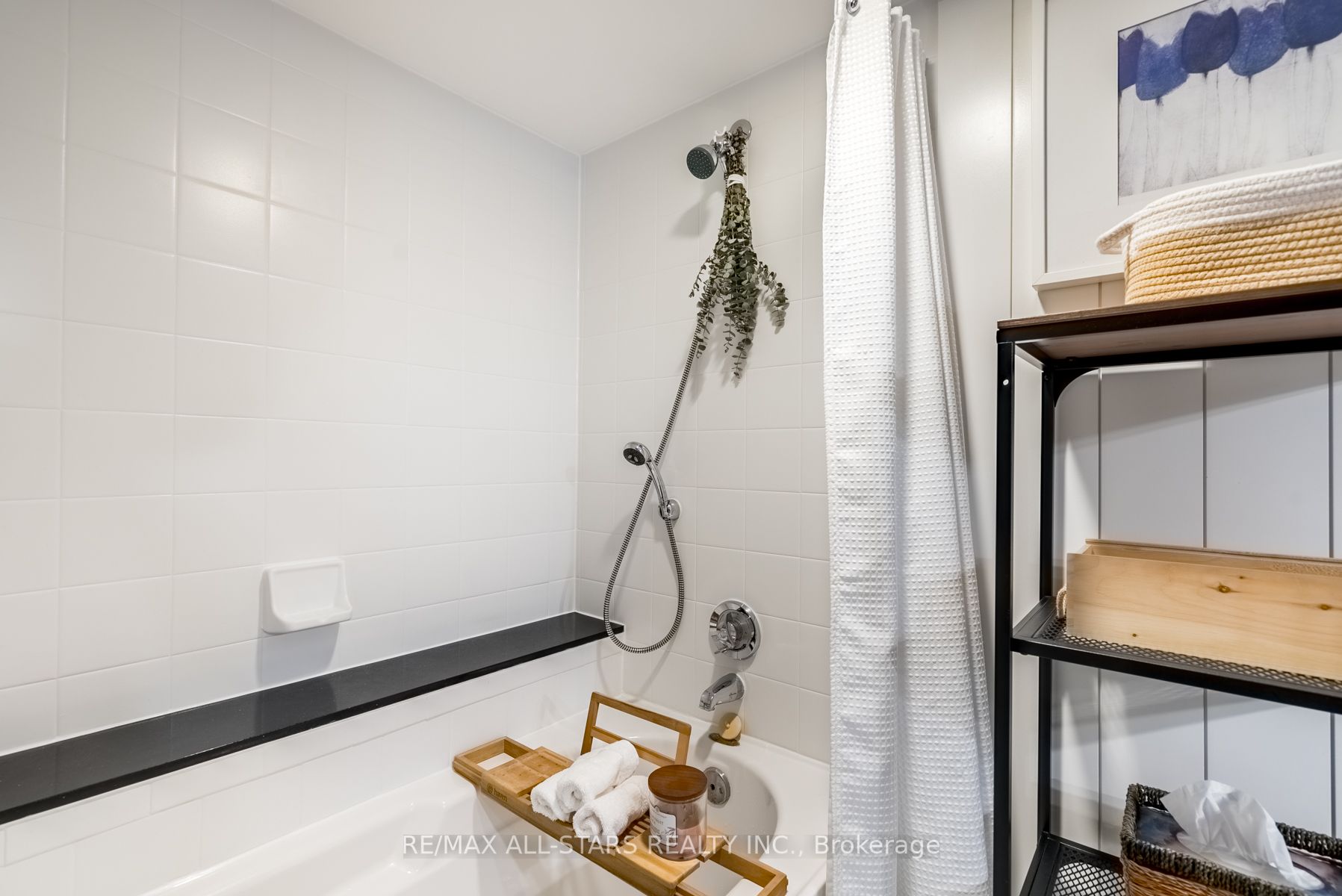 25 Cumberland Lane, #503