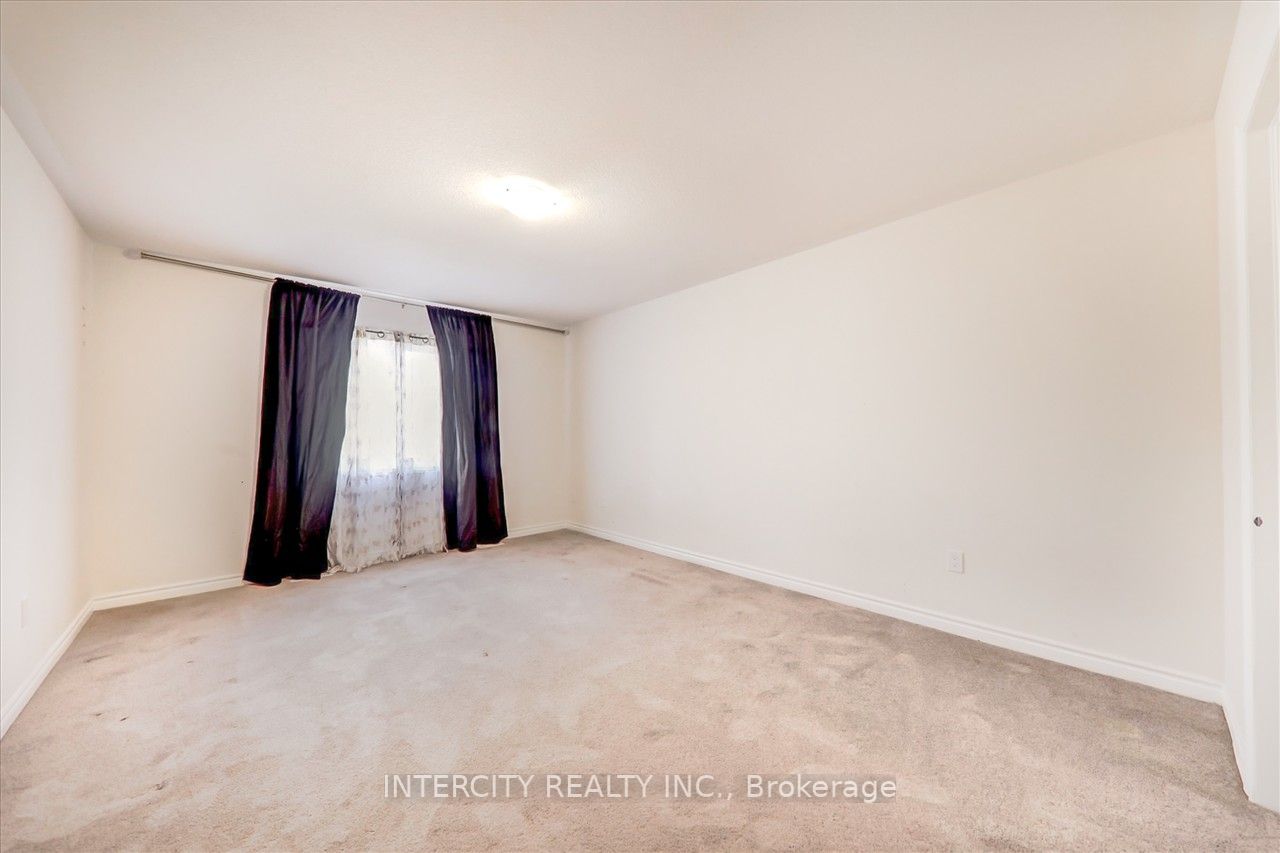 180 Ronald Hooper Ave