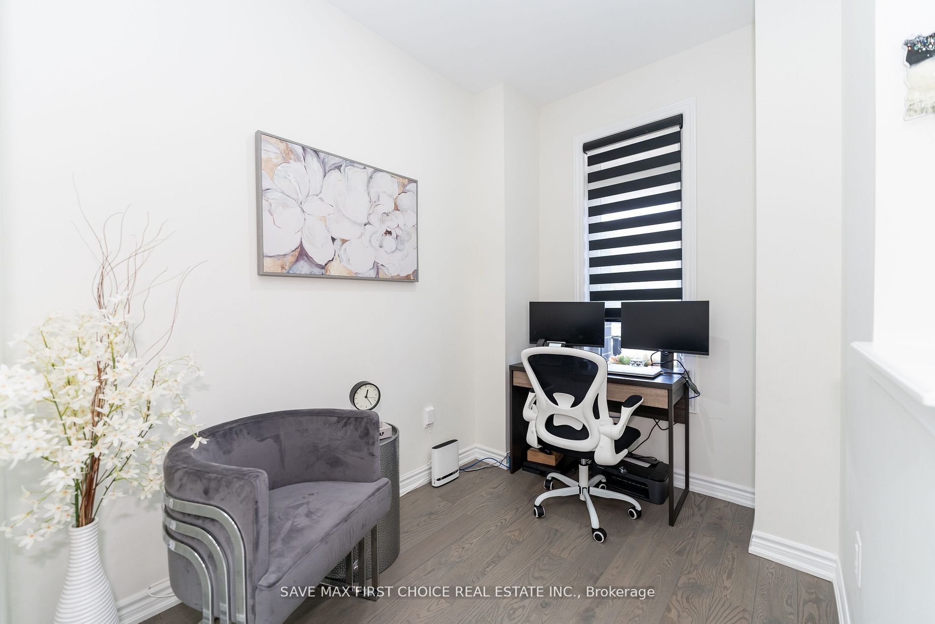 44 Broden Cres